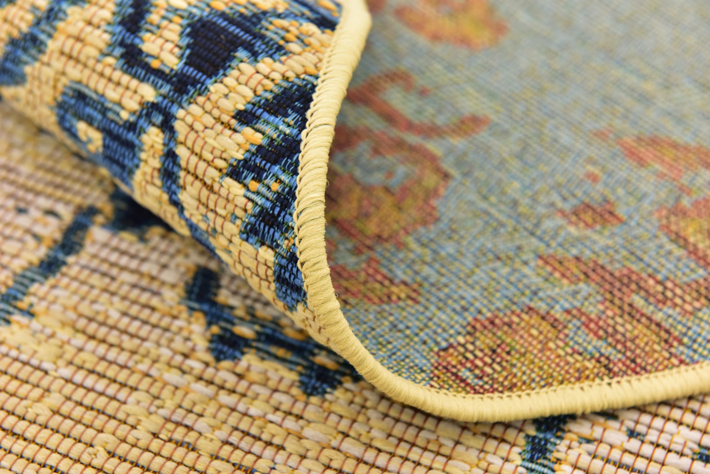 All-Season Beige Synthetic 8' Round Outdoor Rug with Stain-Resistant Weave