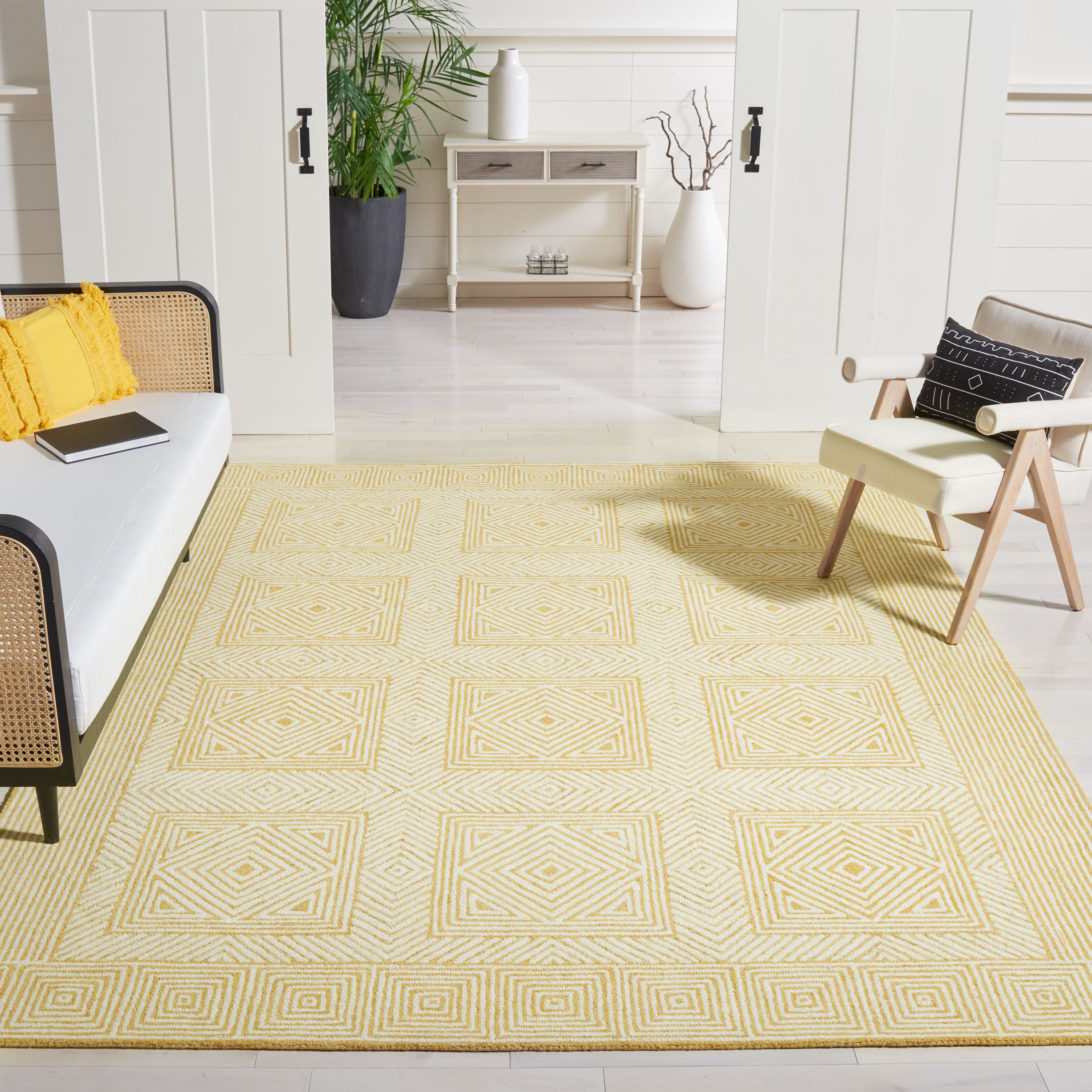Ivory and Yellow Hand-Tufted Wool Area Rug 3' x 5'