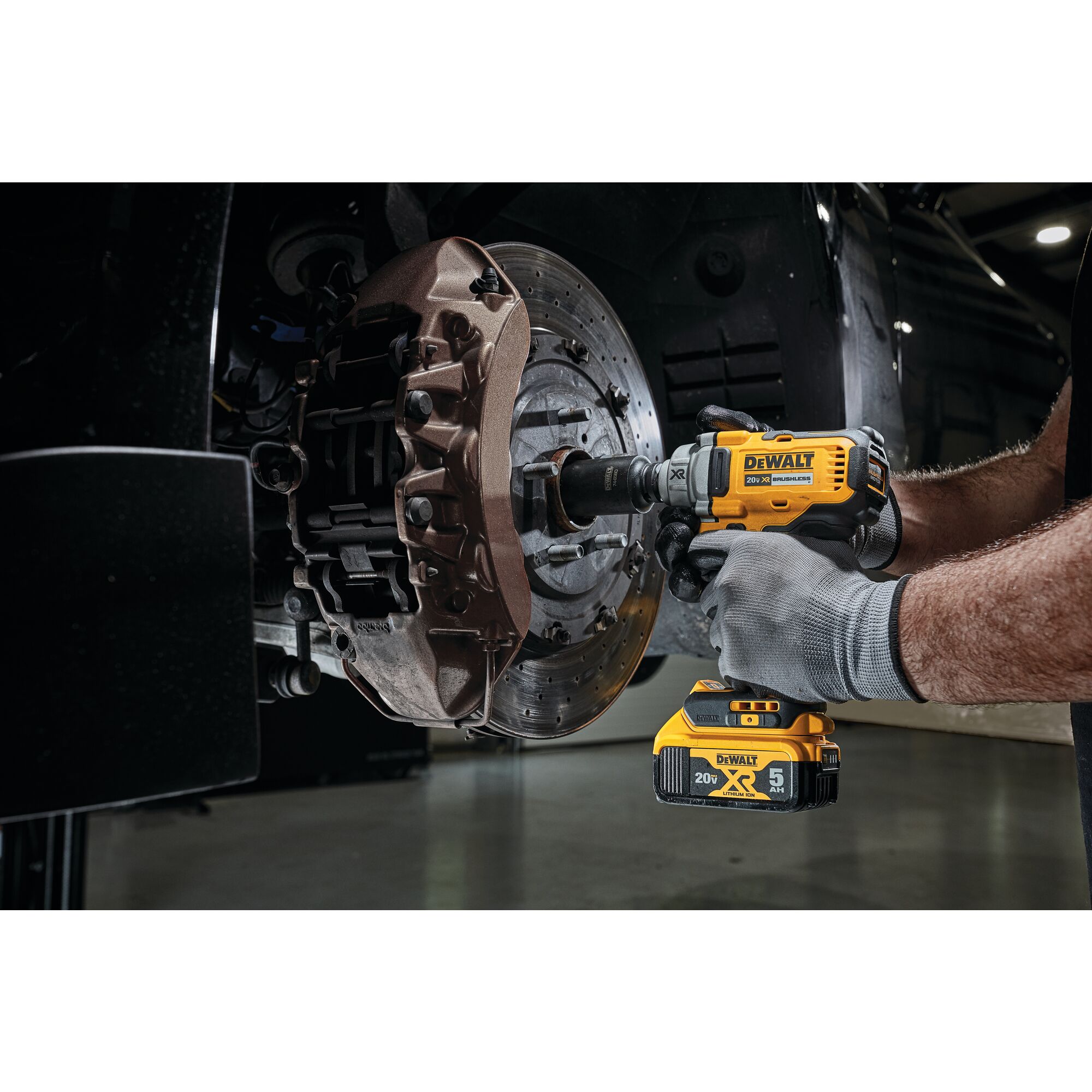 Brushless Speed department Drive Variable Wrench XR (Bare 1/2-in Cordless the DEWALT in Tool) Impact Wrenches at Impact