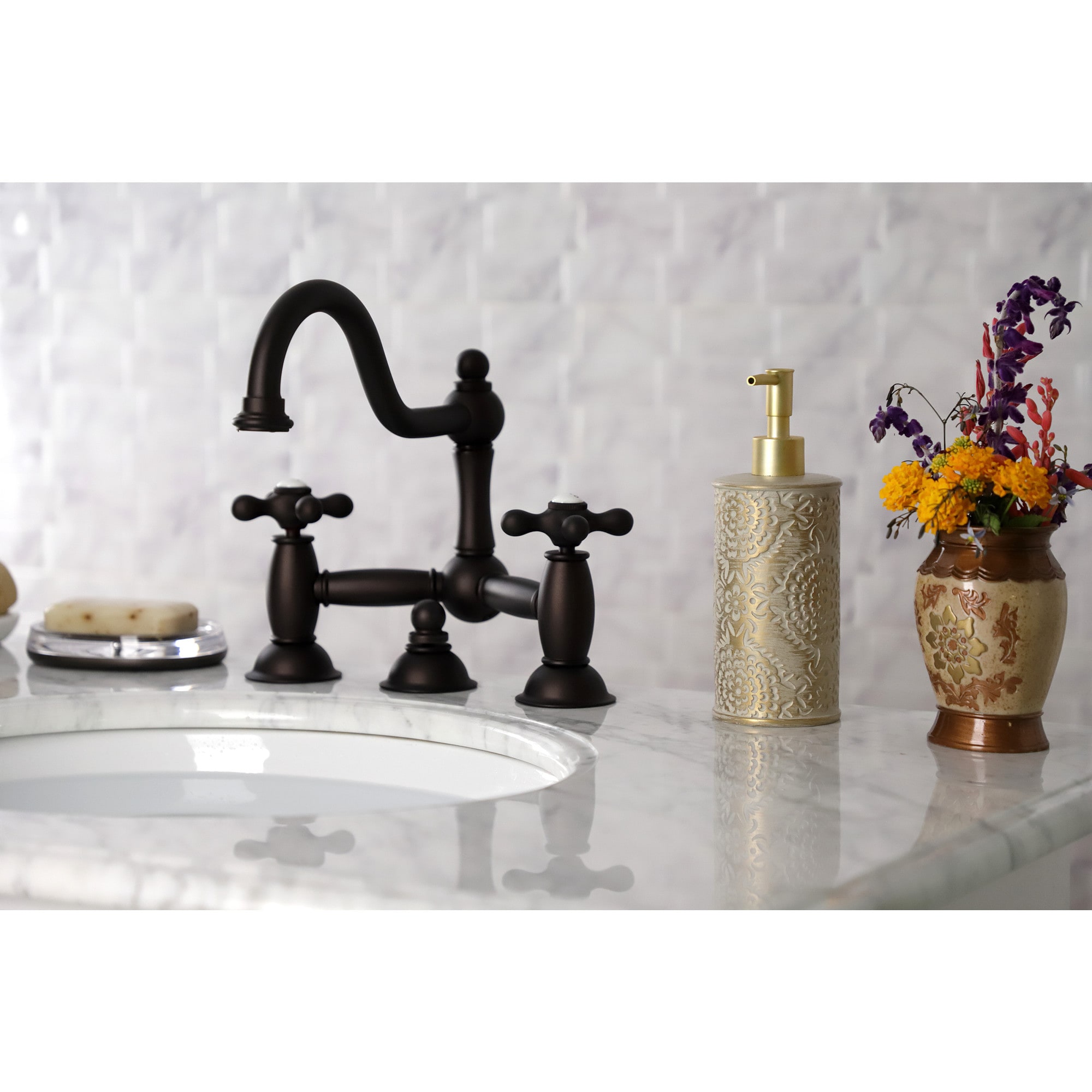 Kingston Brass WLKS3915AX Restoration Oil-rubbed bronze Widespread 2-handle High-arc Residential Handle Bathroom Sink Faucet with Drain