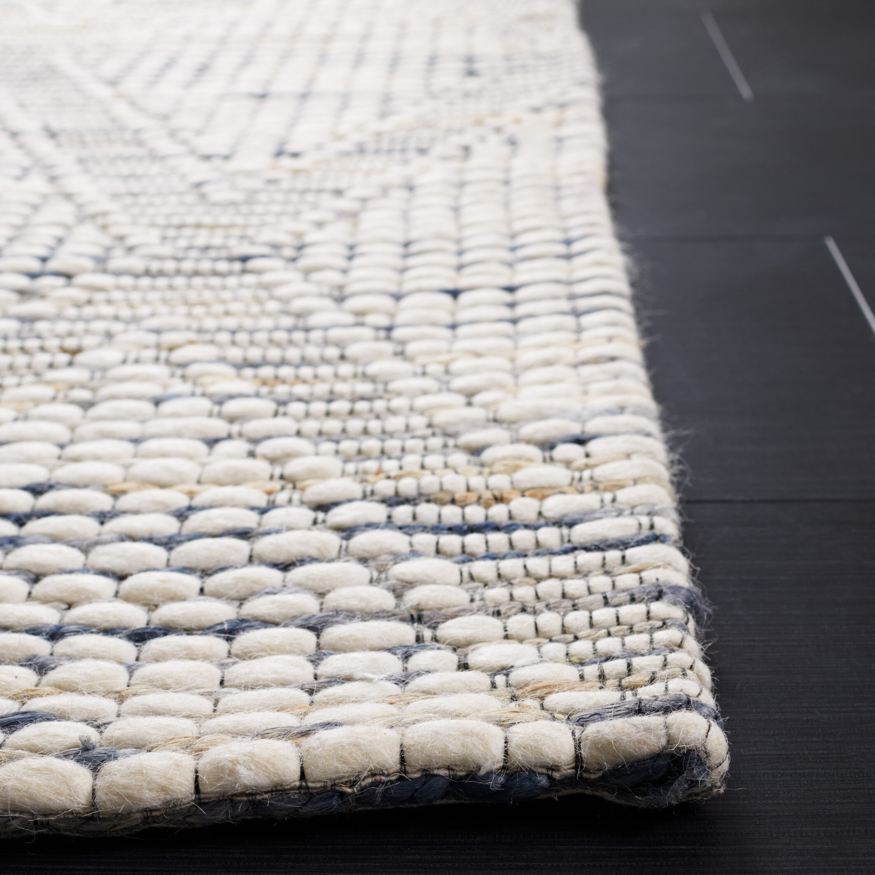 Safavieh MRB901M-4 rugs - View #6