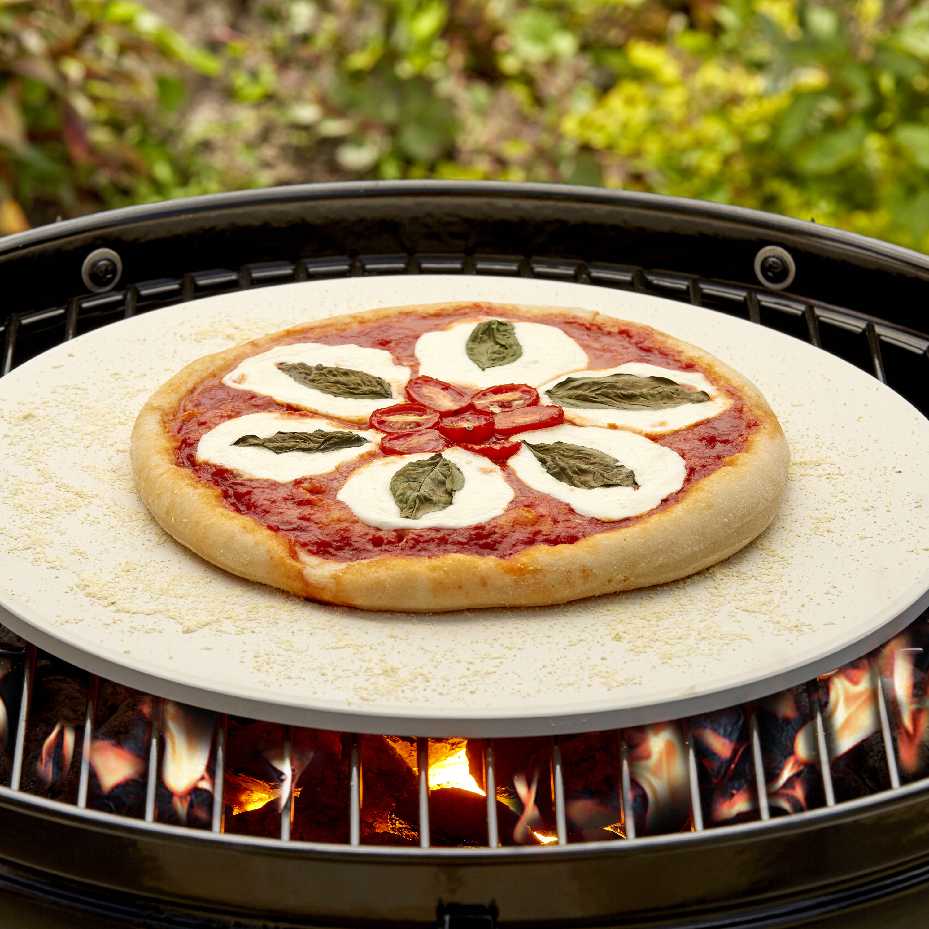 15" Round Grill Pizza Stone Kit with Stainless Steel Peel and Cutter