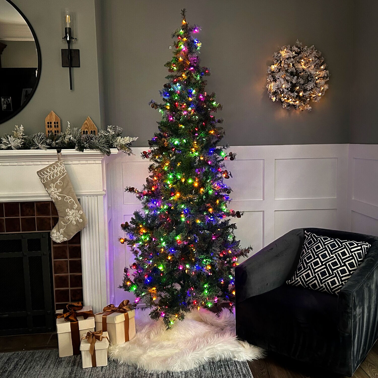 Fraser Hill Farm FFBF075-6SN Artificial-Christmas-Trees - View #10