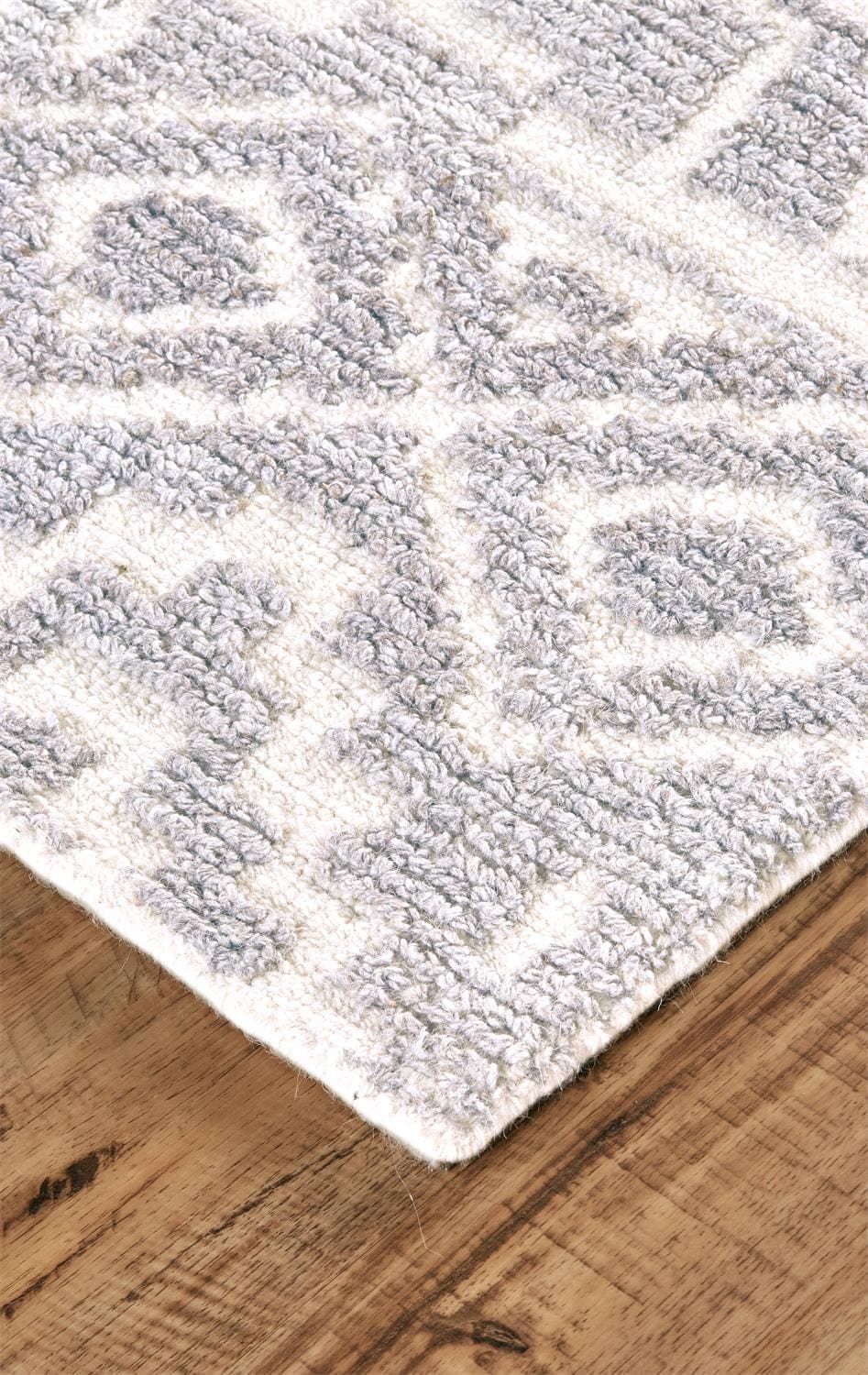 Gray Geometric Tufted Wool and Viscose Area Rug