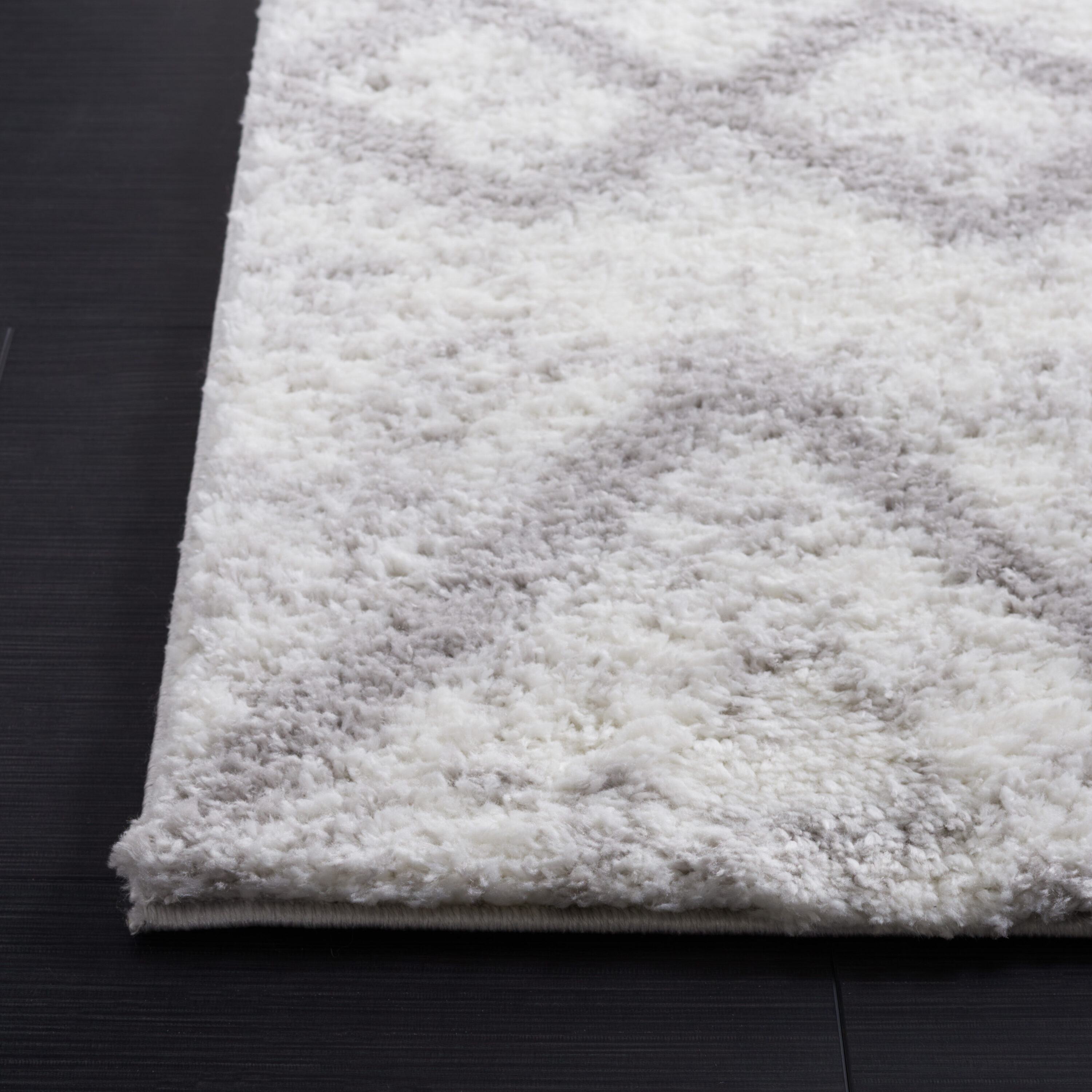 Safavieh BER572F-7SQ rugs - View #2