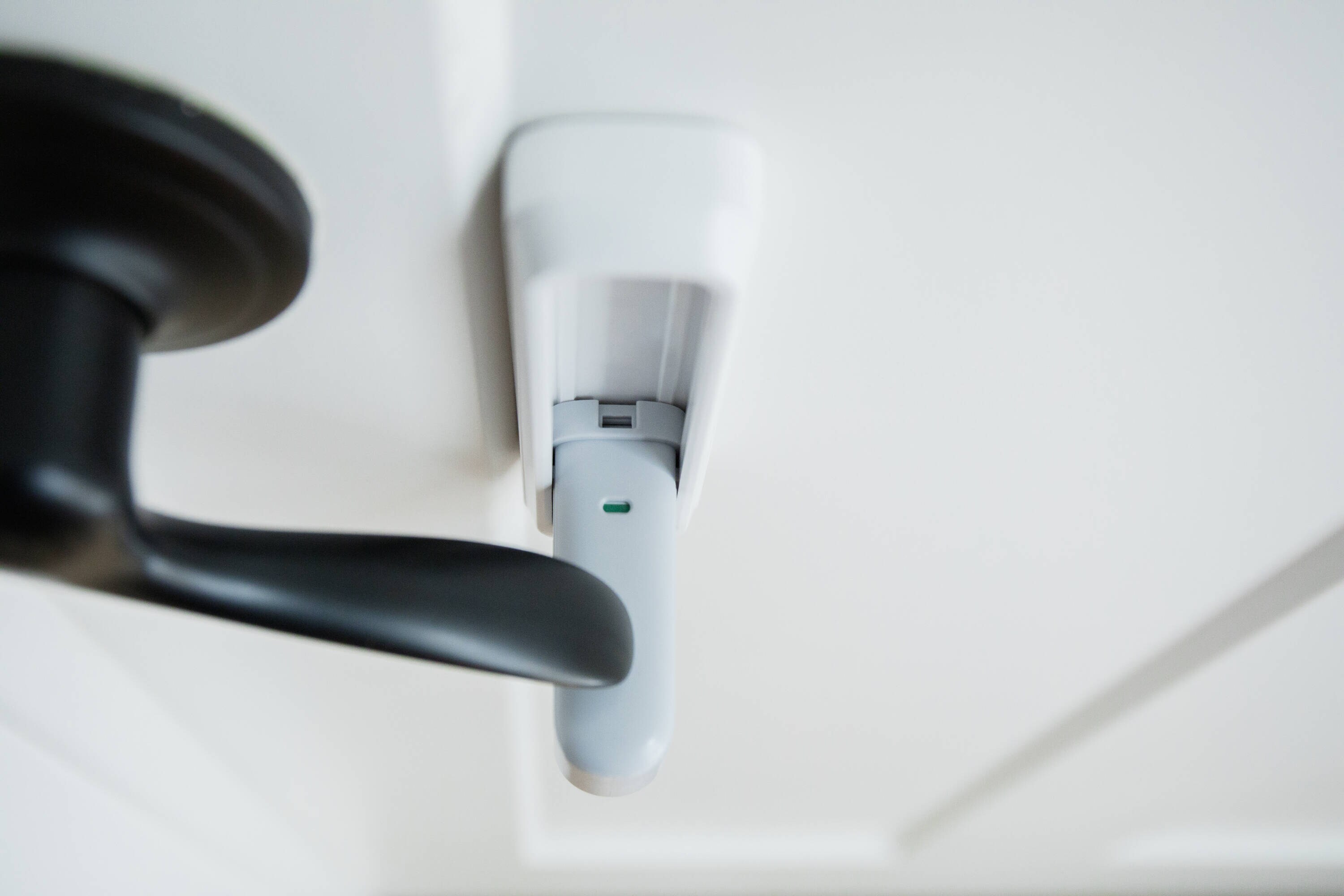 Regalo Regalo Home Safety White Lever Door Lock