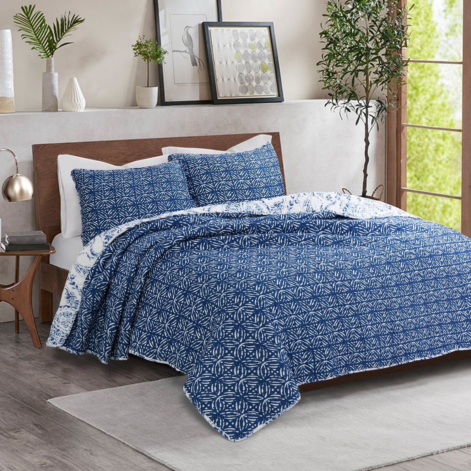 Erindale Navy Blue Cotton Reversible King Quilt Set