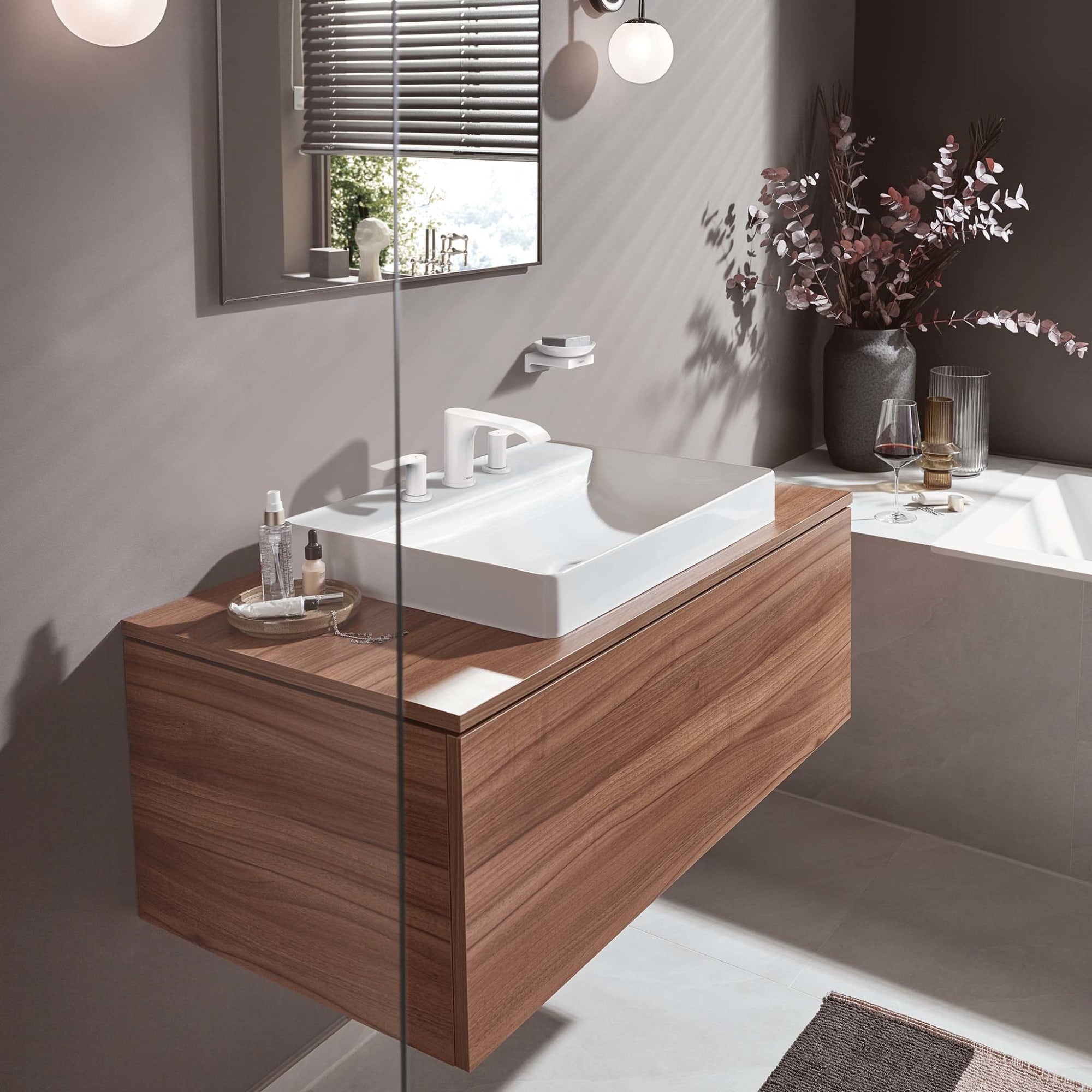 Hansgrohe 75033001 Roman-Tub-Faucets - View #4