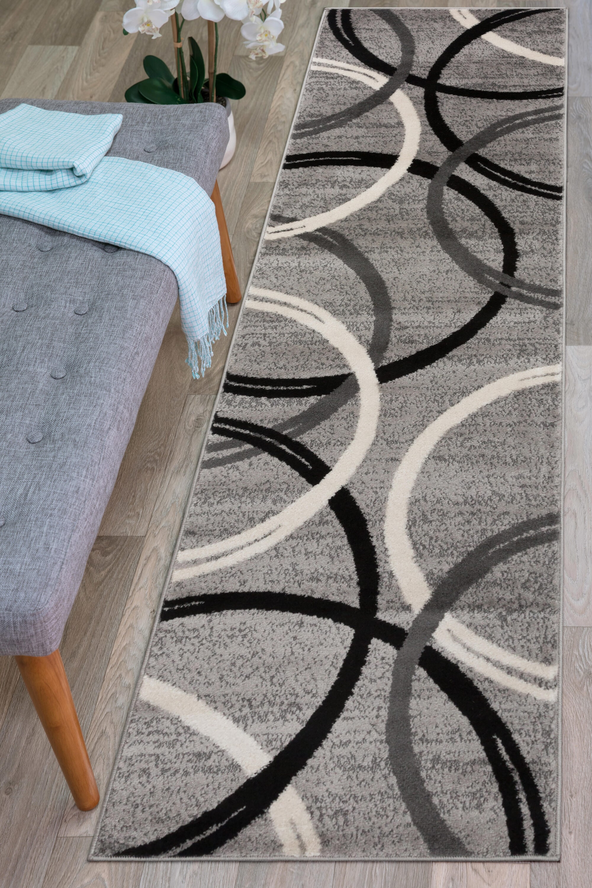 Gray Abstract Circles Design Runner Rug 26 in x 120 in
