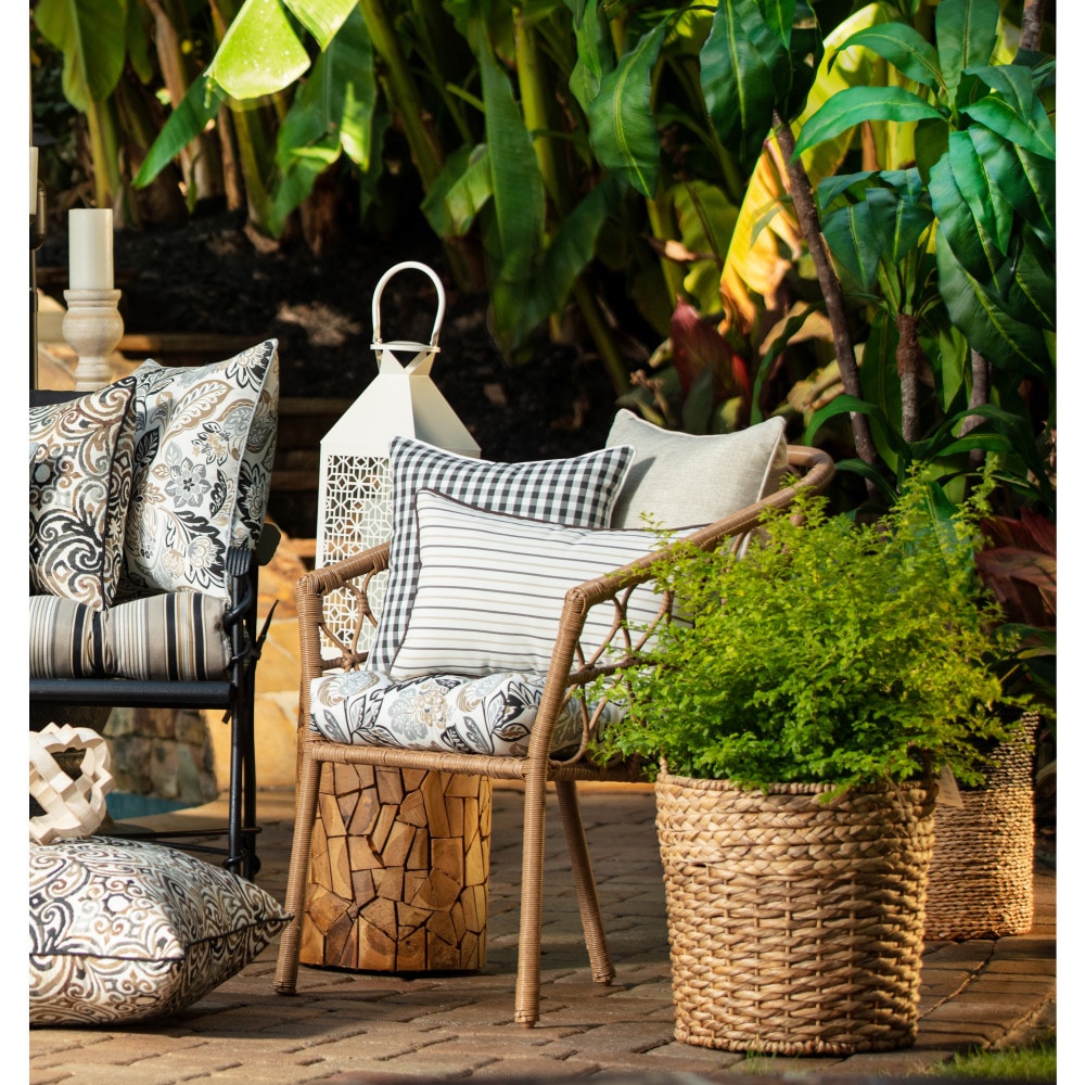 Pillow Perfect 675312 Outdoor-Accent-Pillows - View #11