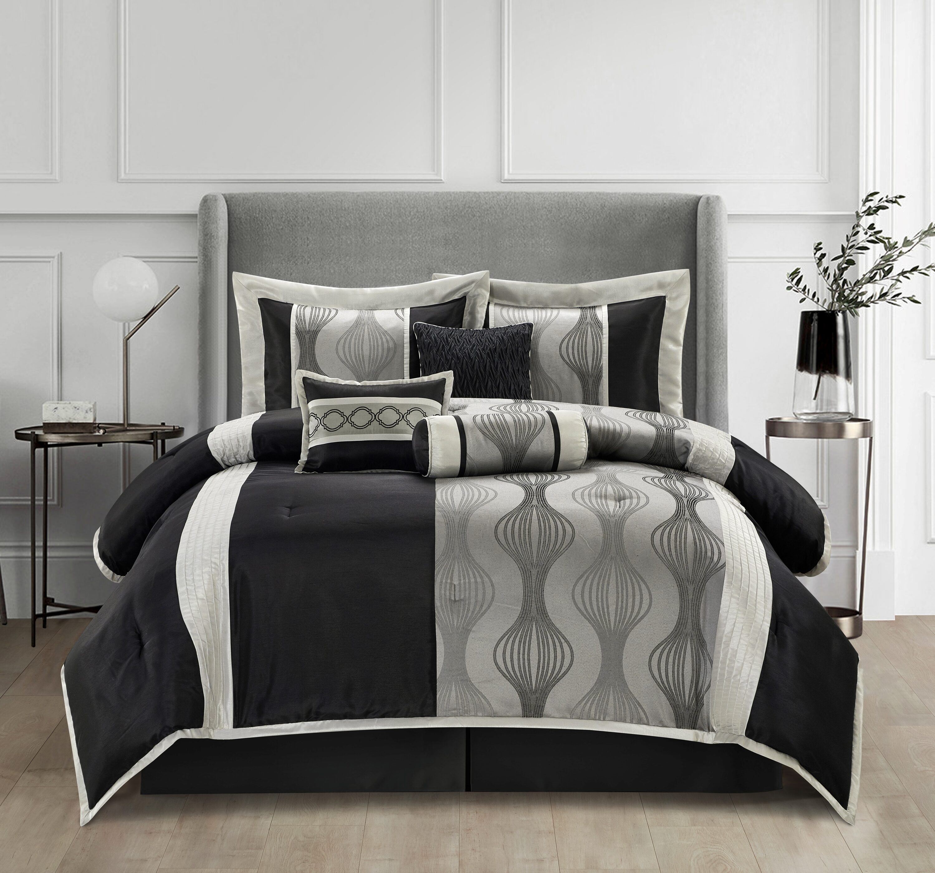 Nanshing KATH-K-BSLV 7 -Piece Black/Silver King Comforter Set