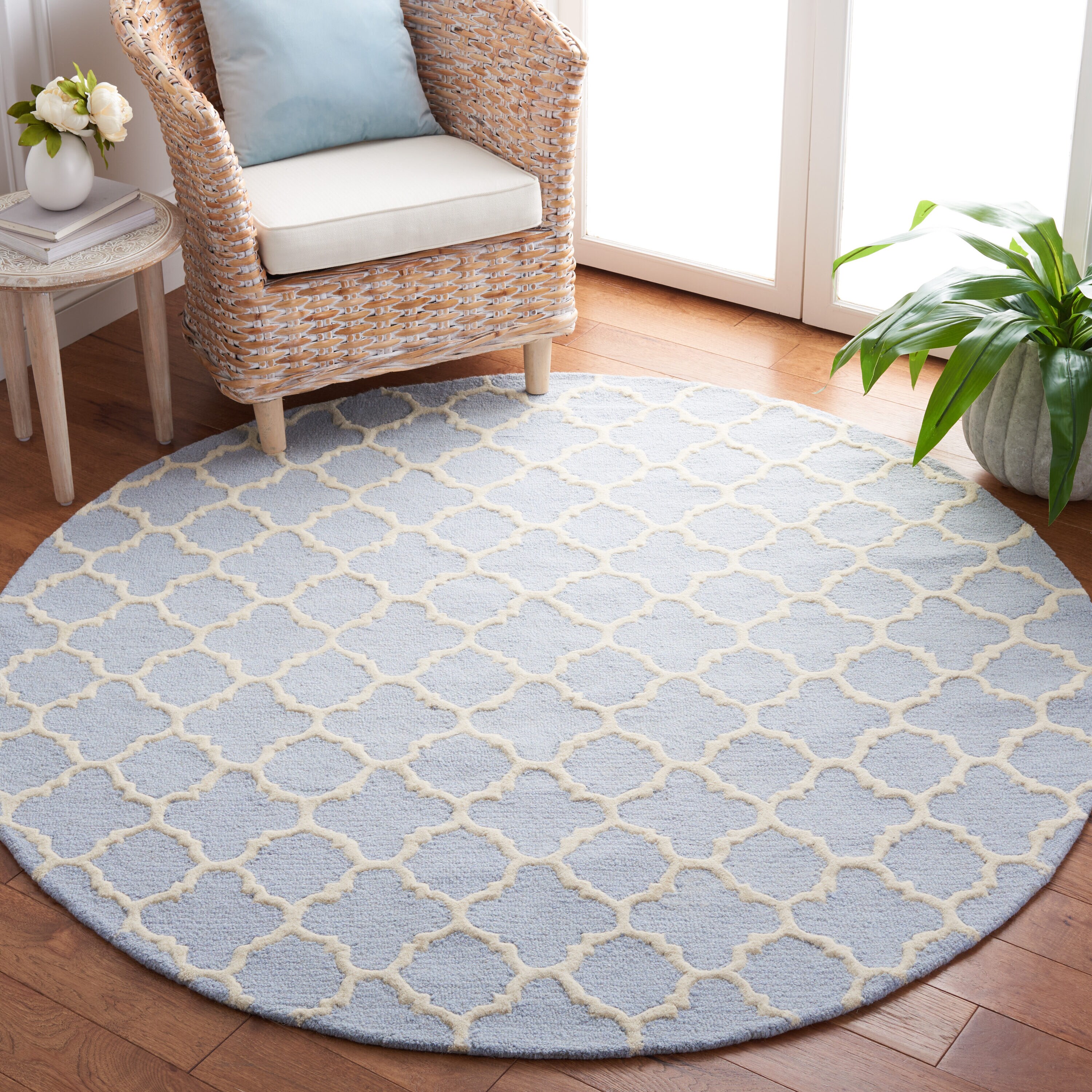  Cambridge 130 Light Blue/Ivory Contemporary 6ft x 6ft Round Rug