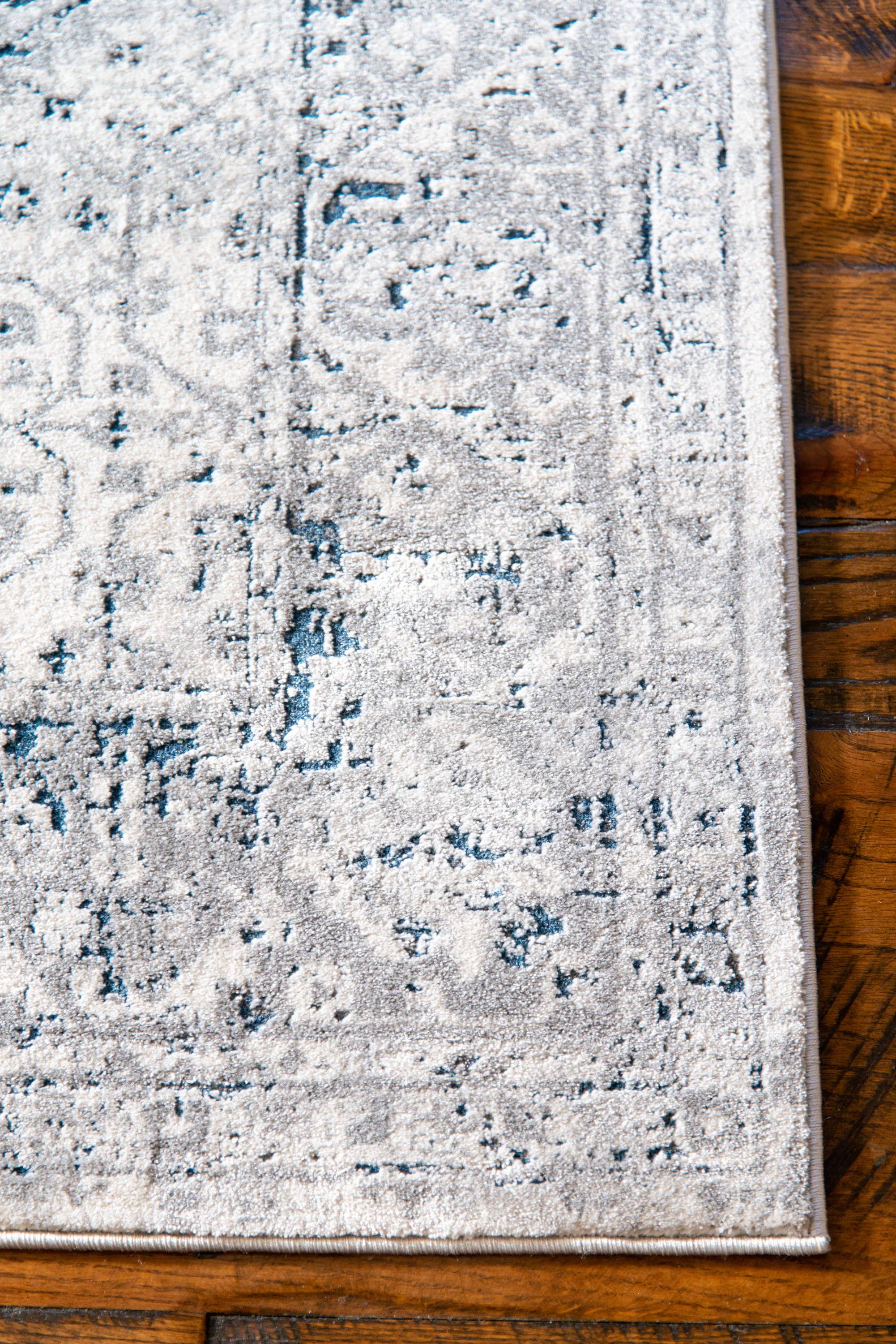 United Weavers Of America 4525 10461 58 rugs - View #4