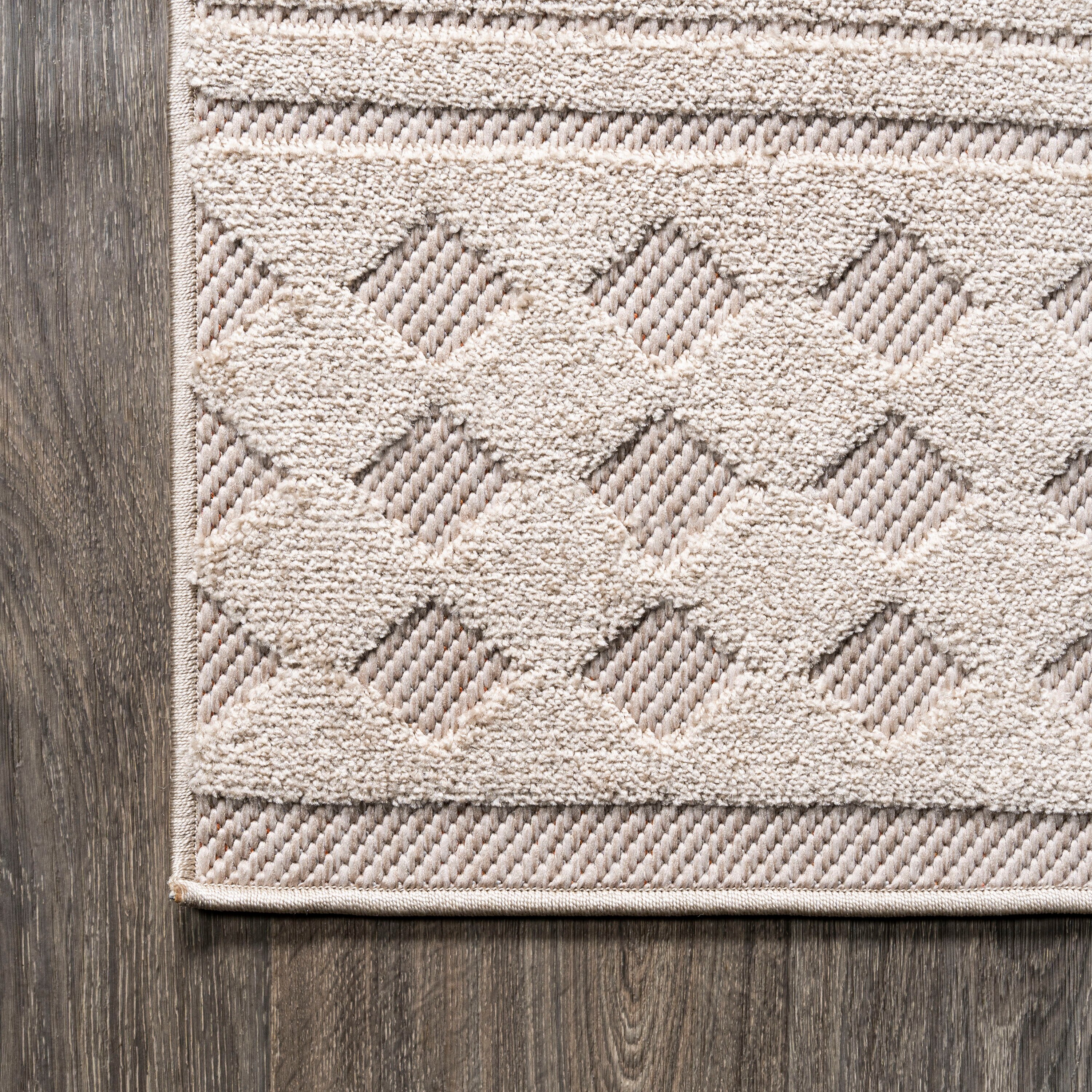 Ivory and Beige Geometric Synthetic Indoor/Outdoor Runner Rug