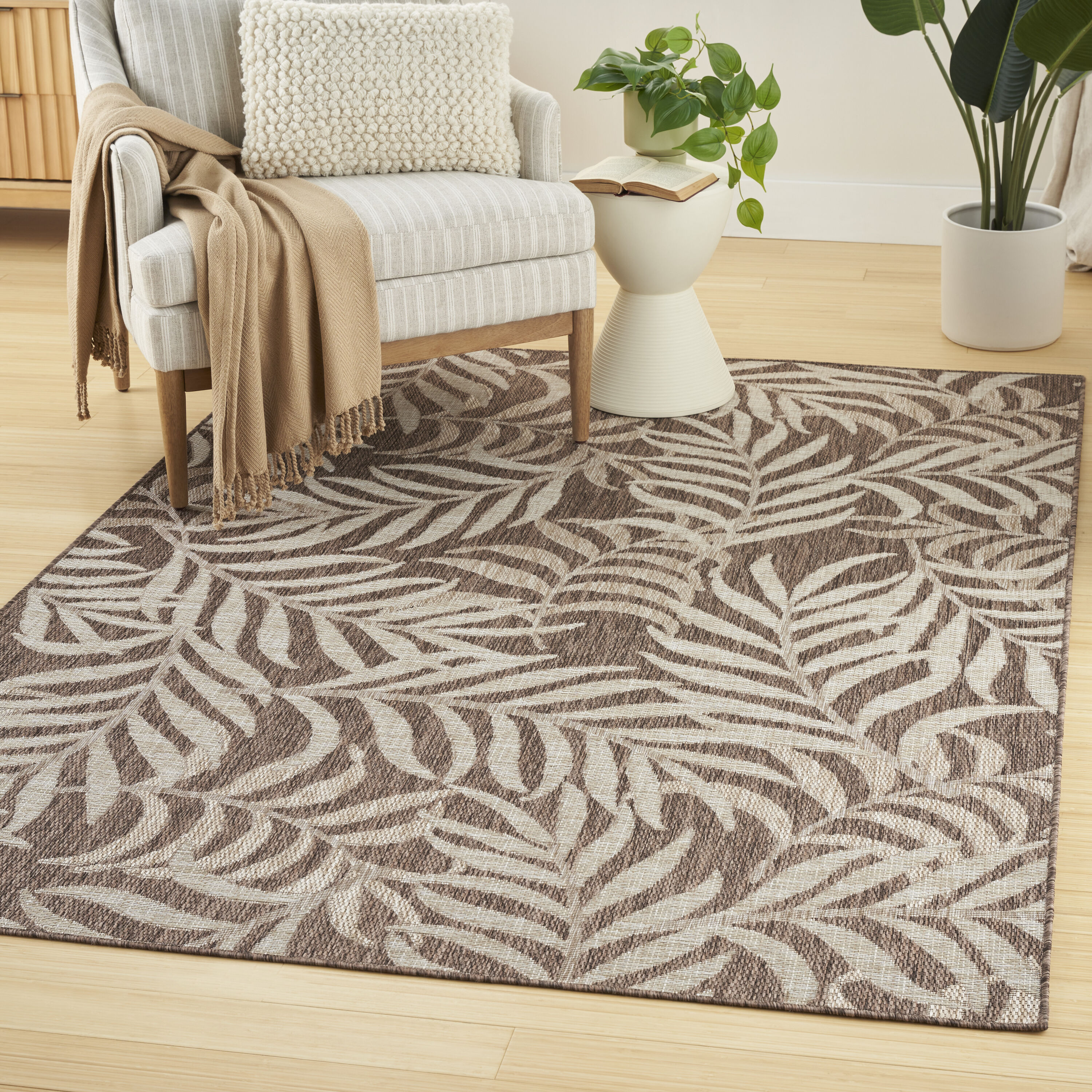 Nourison Home 099446959164 Garden Oasis 6 x 9 (ft) Loomed Polypropylene Mocha Rectangular Indoor/Outdoor Floral/Botanical Tropical Area rug