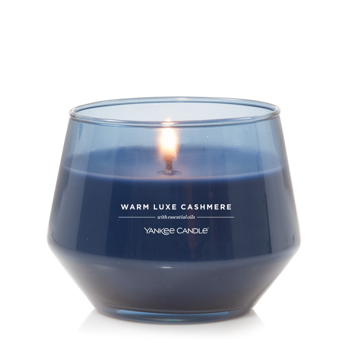 The Yankee Candle Company 2-Wick Ocean Air Blue Jar Candle in the Candles  department at