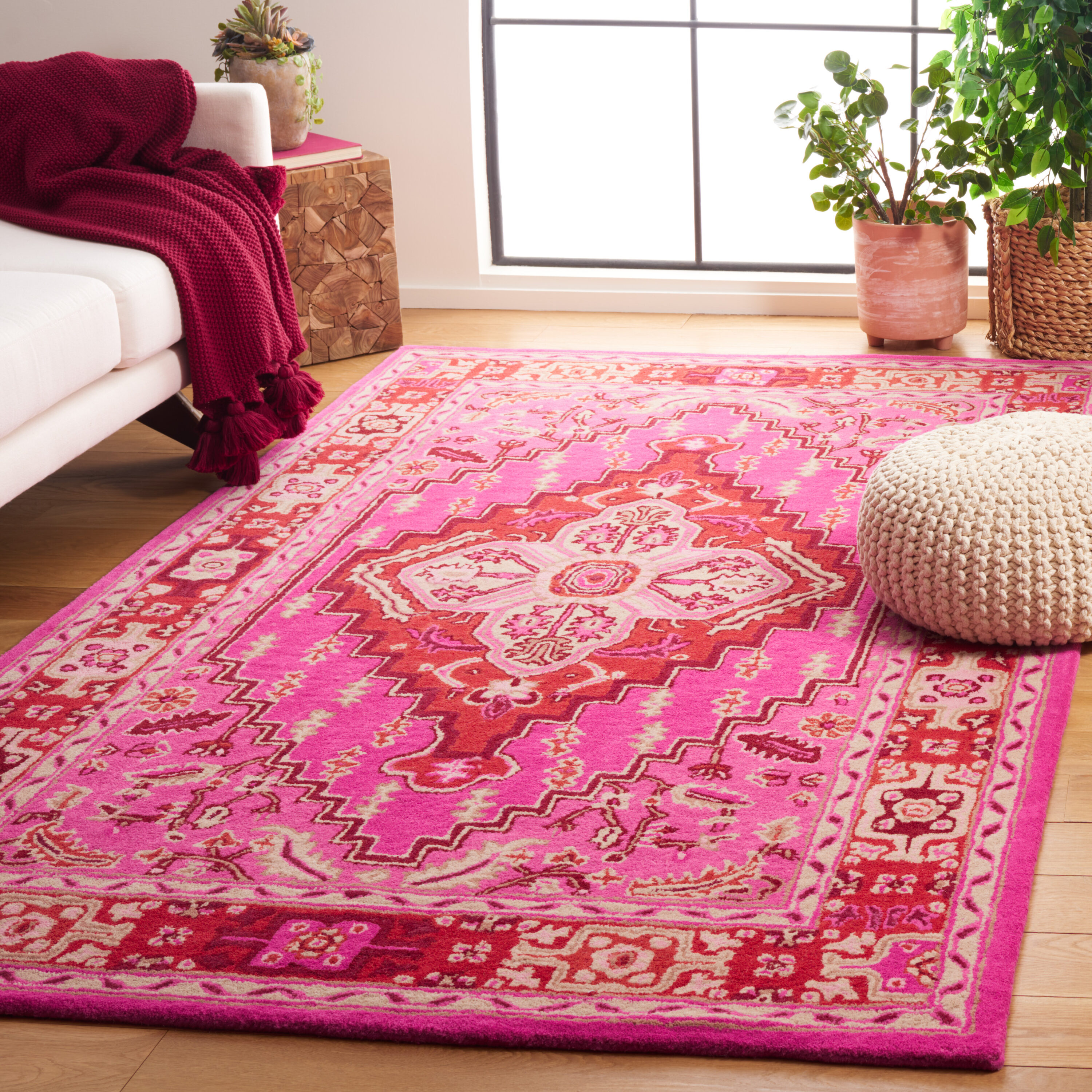  Bellagio 545 Red/Pink Traditional 5ft x 8ft Medium Rectangle Rug
