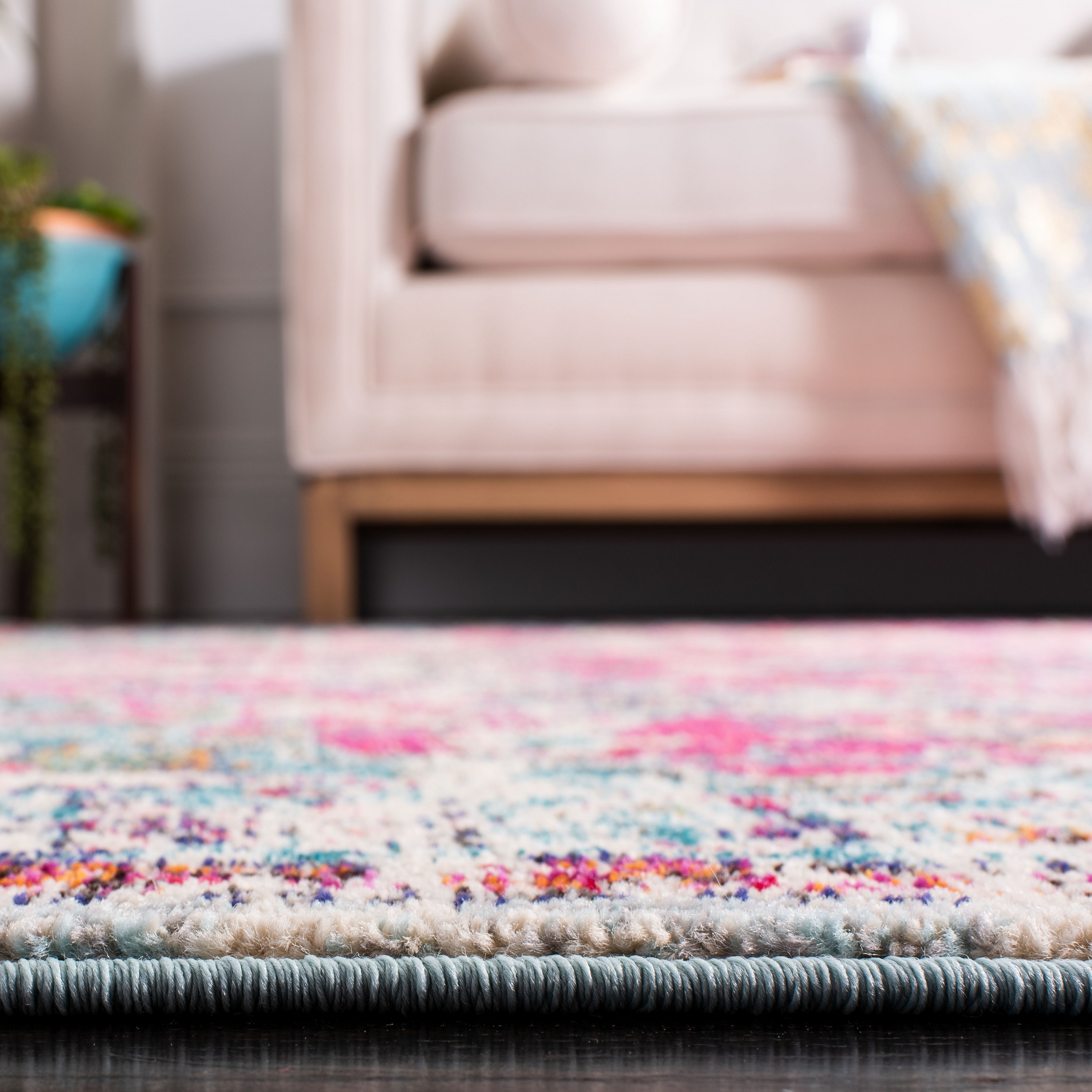 Safavieh MAD447R-24 rugs - View #5