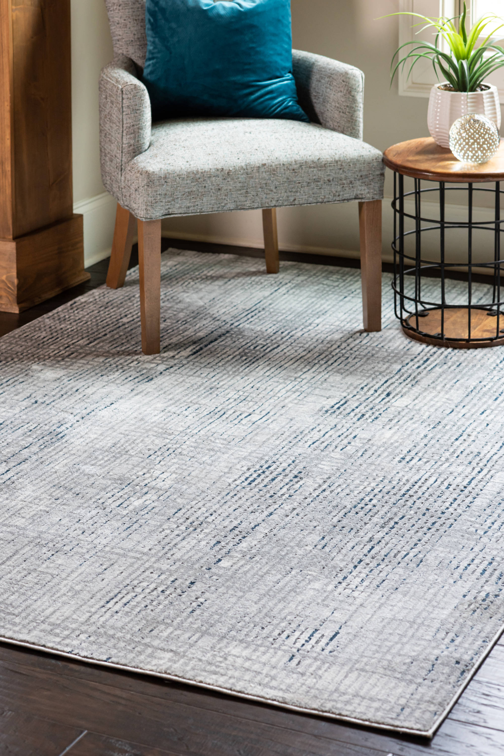 United Weavers Of America 4525 10561 912 Madrid 8 x 11 (ft) Polyester Denim Blue Rectangular Indoor Abstract Area rug