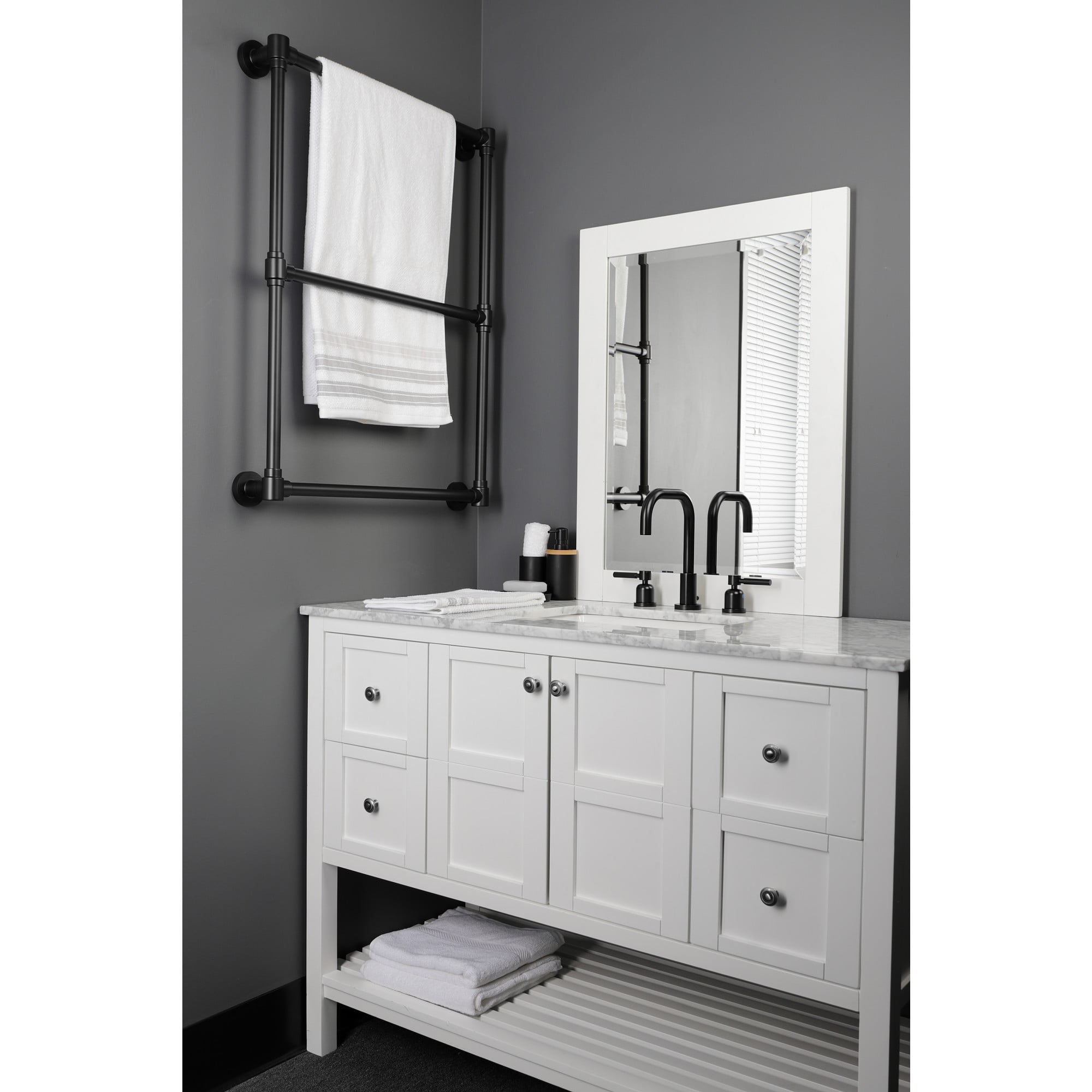 Kingston Brass WLFSC8930DL Concord Matte black Widespread 2-handle High-arc Residential Handle Bathroom Sink Faucet with Drain