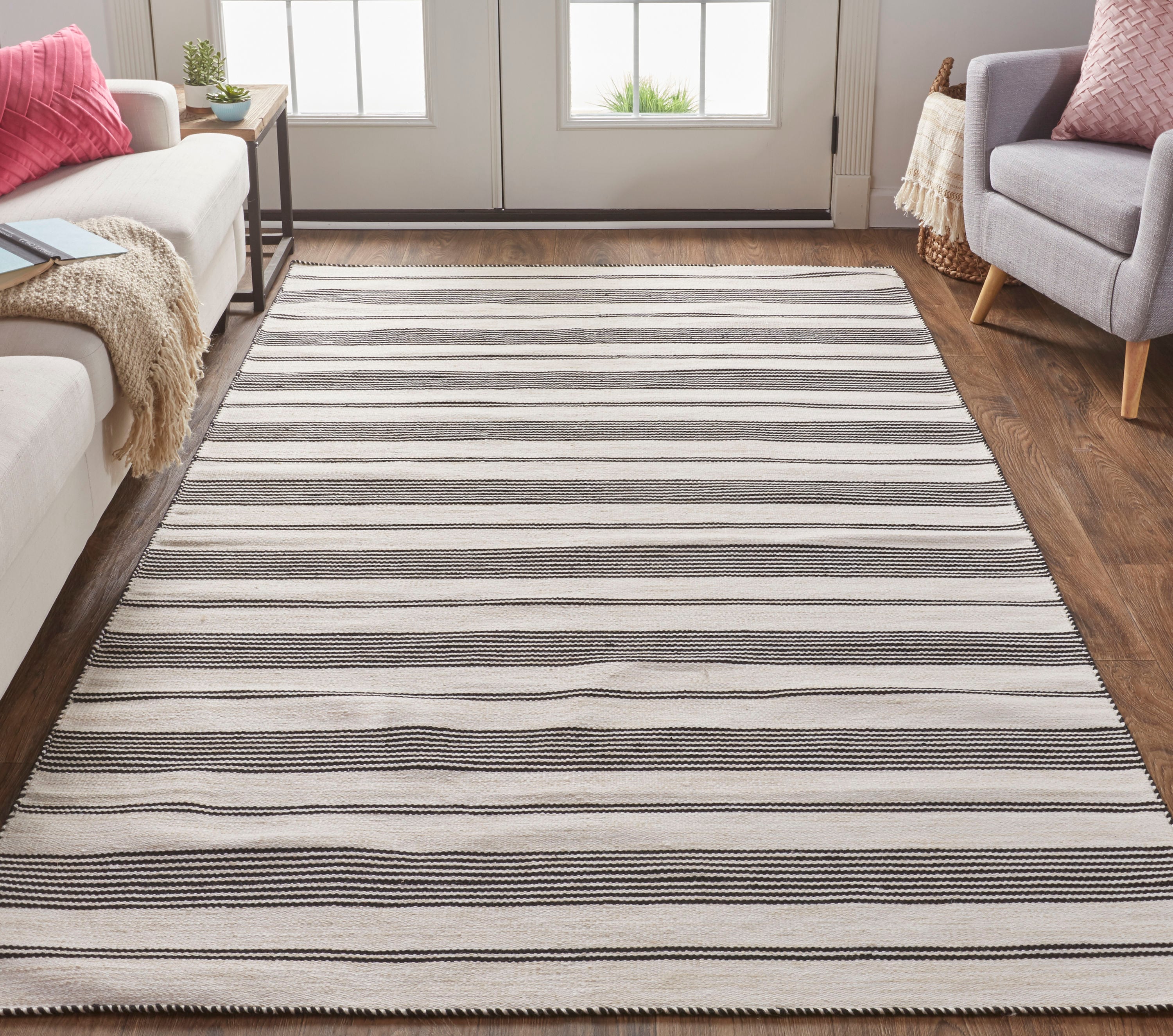 Room Envy 722R0560BLK000G99 rugs - View #5