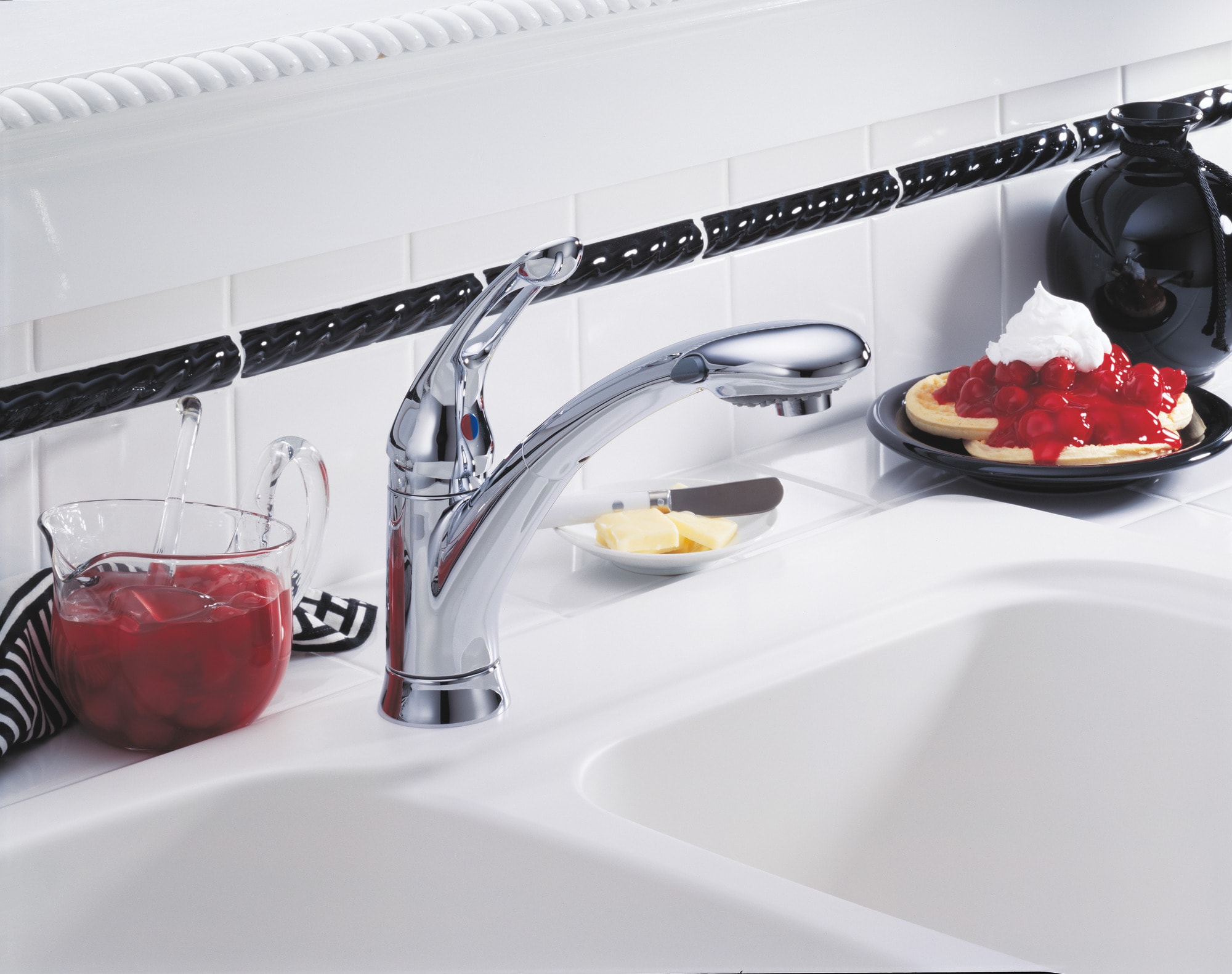 Delta 472-DST Kitchen-Faucets - View #2