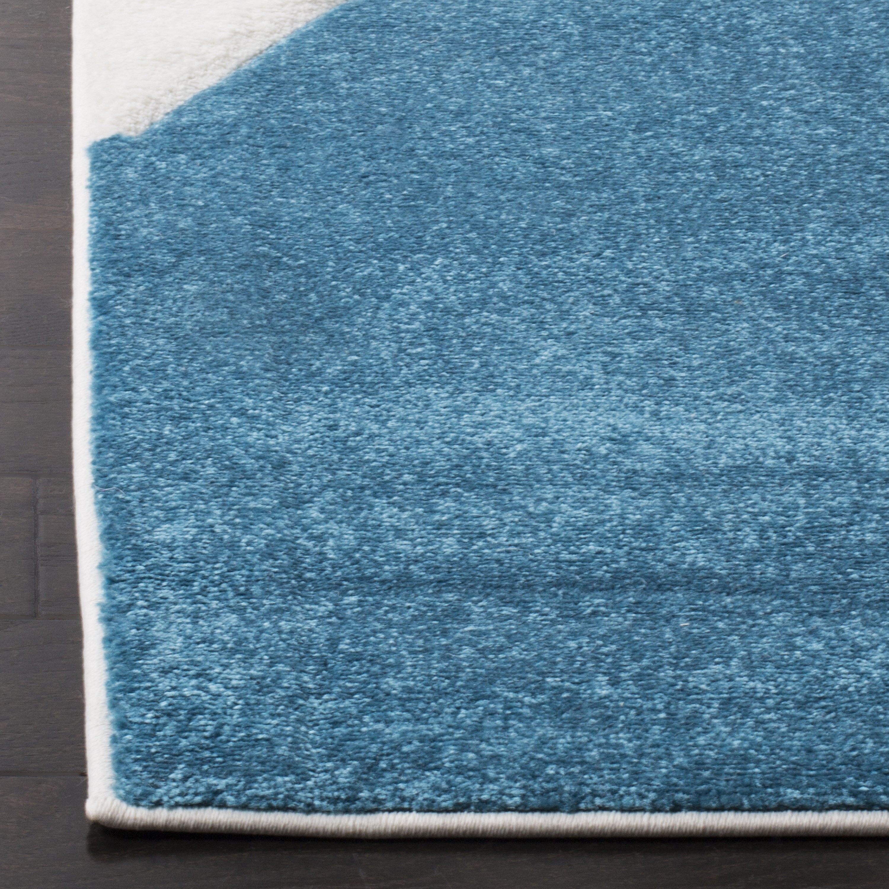 Safavieh HLW706C-8 rugs - View #3