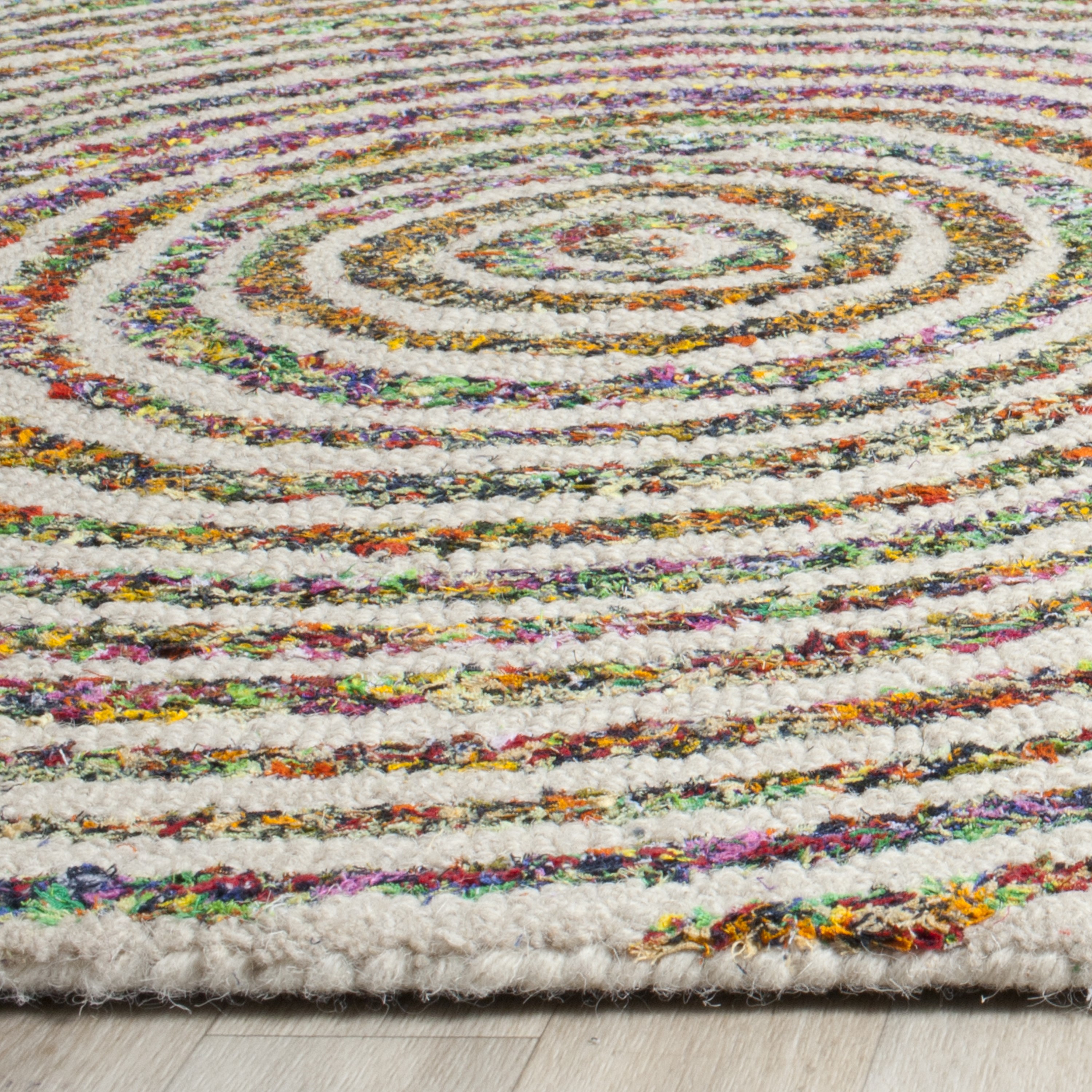 Nantucket 4' x 4' Multicolor Hand-Tufted Wool Square Rug