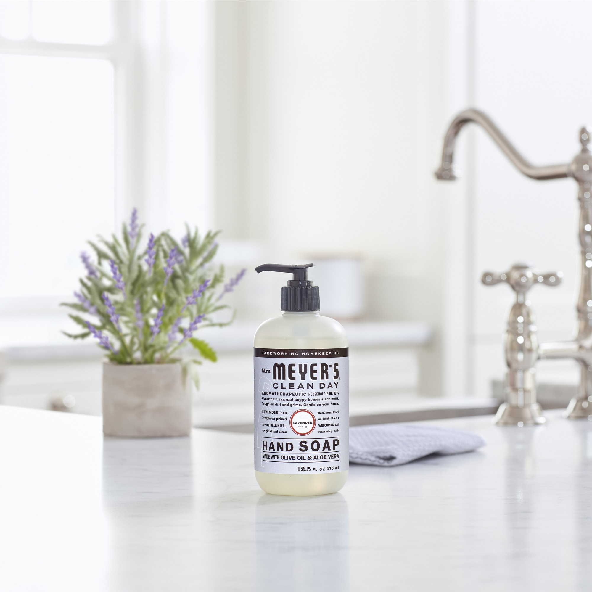 MRS MEYERS CLEAN DAY 651311 Hand-Soap-And-Sanitizers - View #2