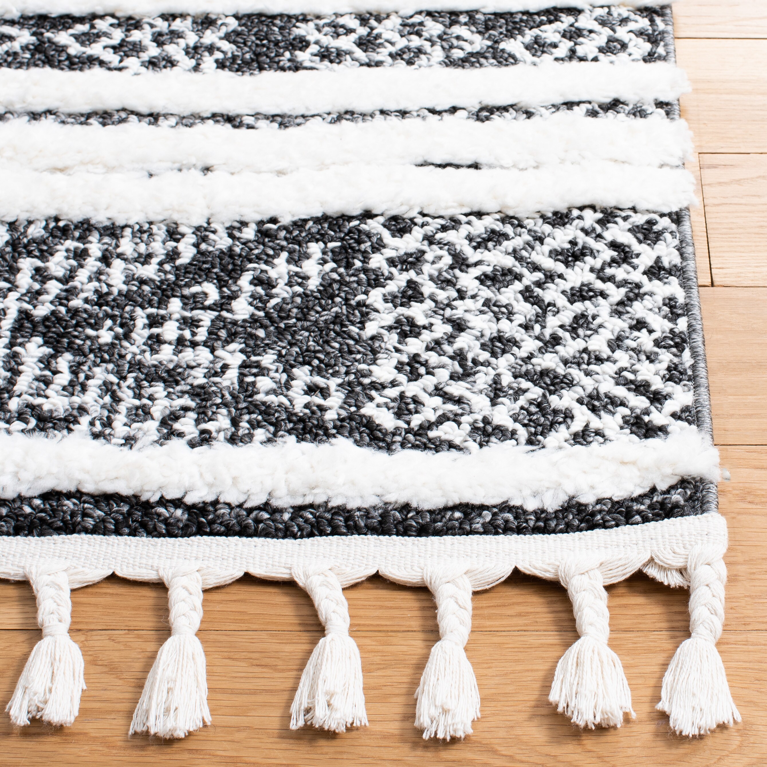 Safavieh MTS632Z-5 rugs - View #3