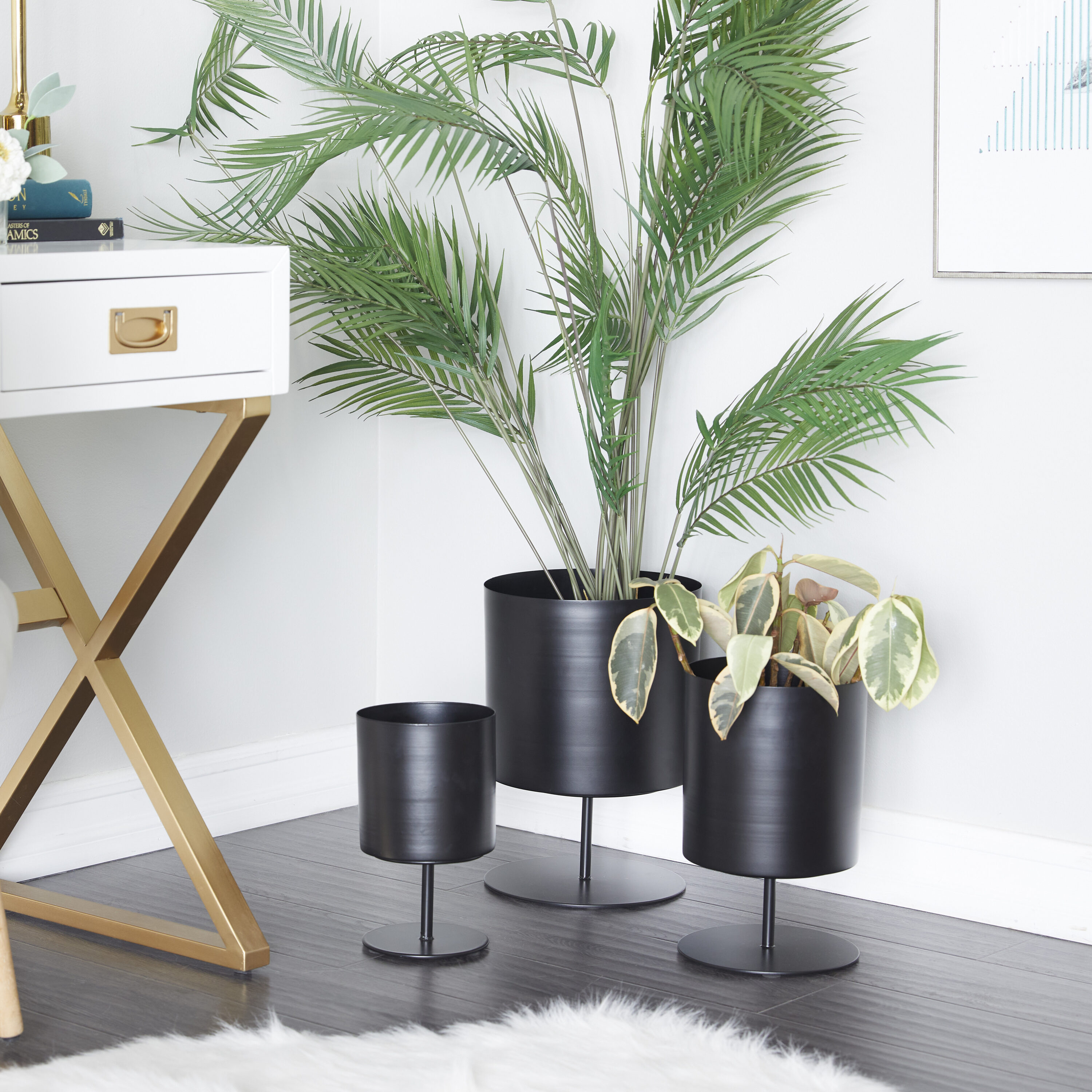 The Novogratz 89922 3 -Pack Round 10.0-in W Medium Black Metal Contemporary/Modern Indoor Planter Stand Included