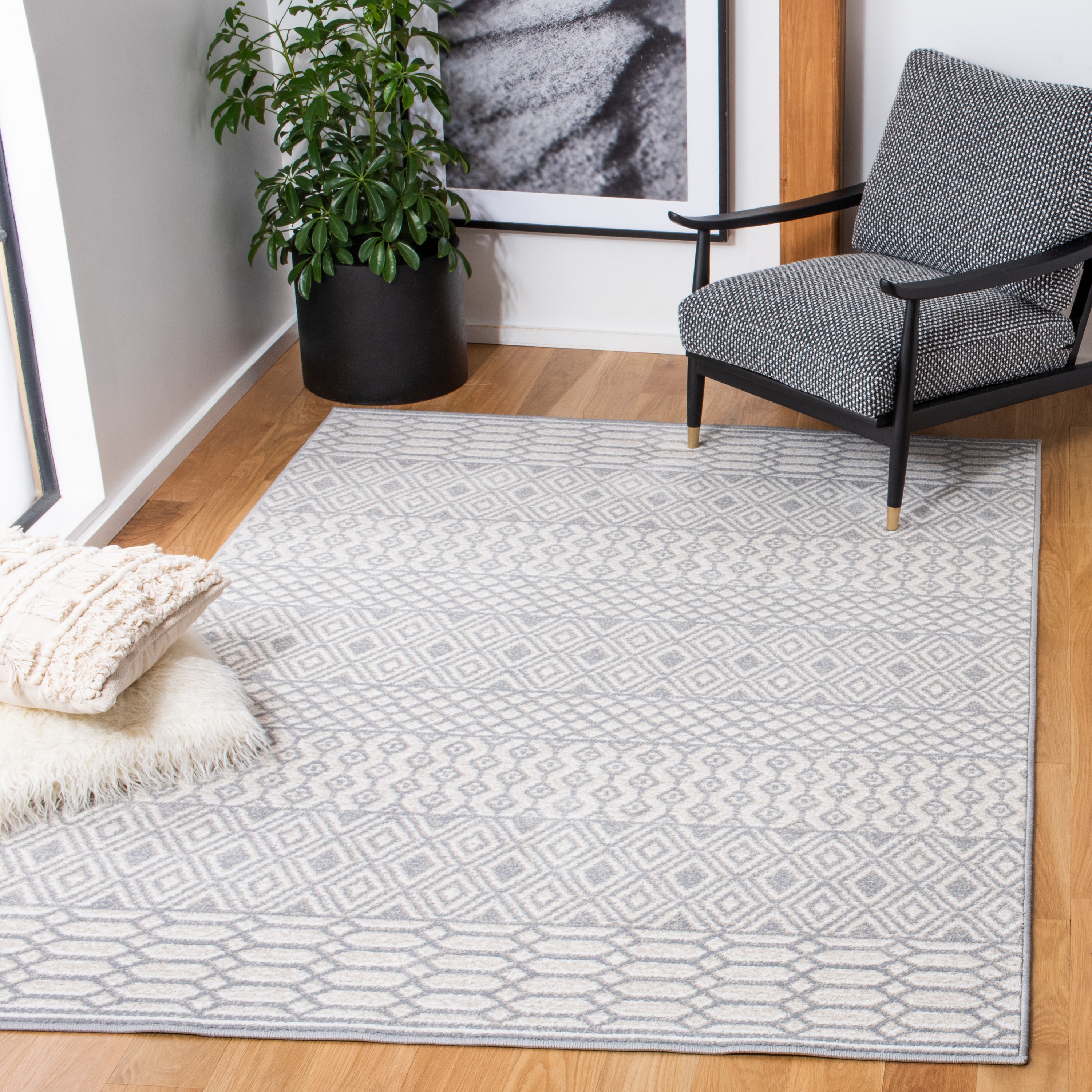 Safavieh BMT132A-4 Belmont Rorie 4 x 6 (ft) Loomed Polypropylene Ivory/Gray Rectangular Indoor Abstract Farmhouse/Cottage Area rug