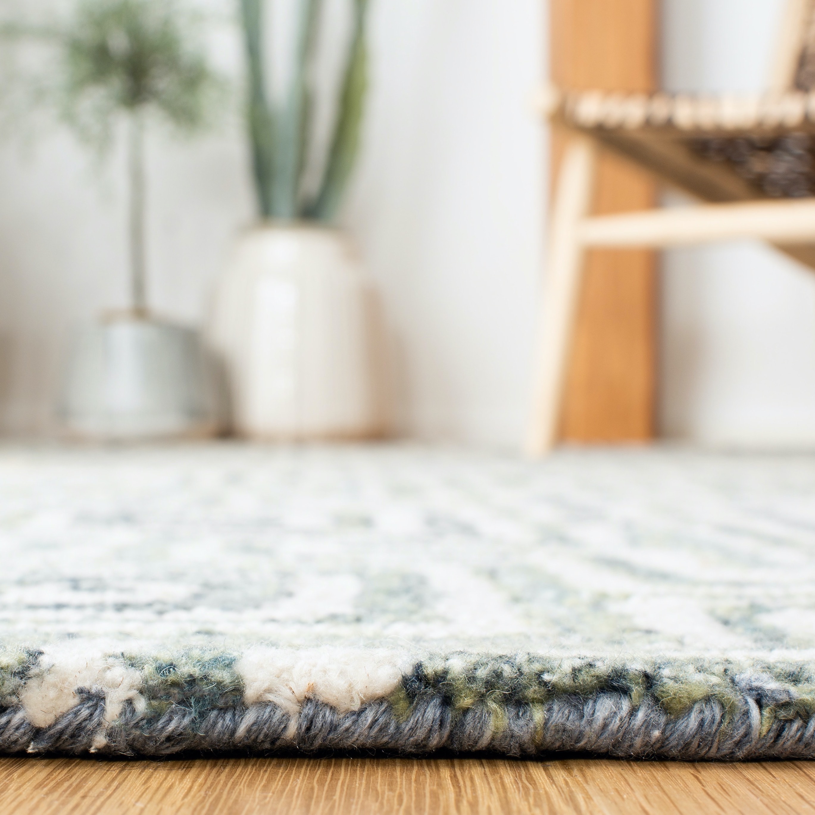 Safavieh MRQ113A-8 rugs - View #4