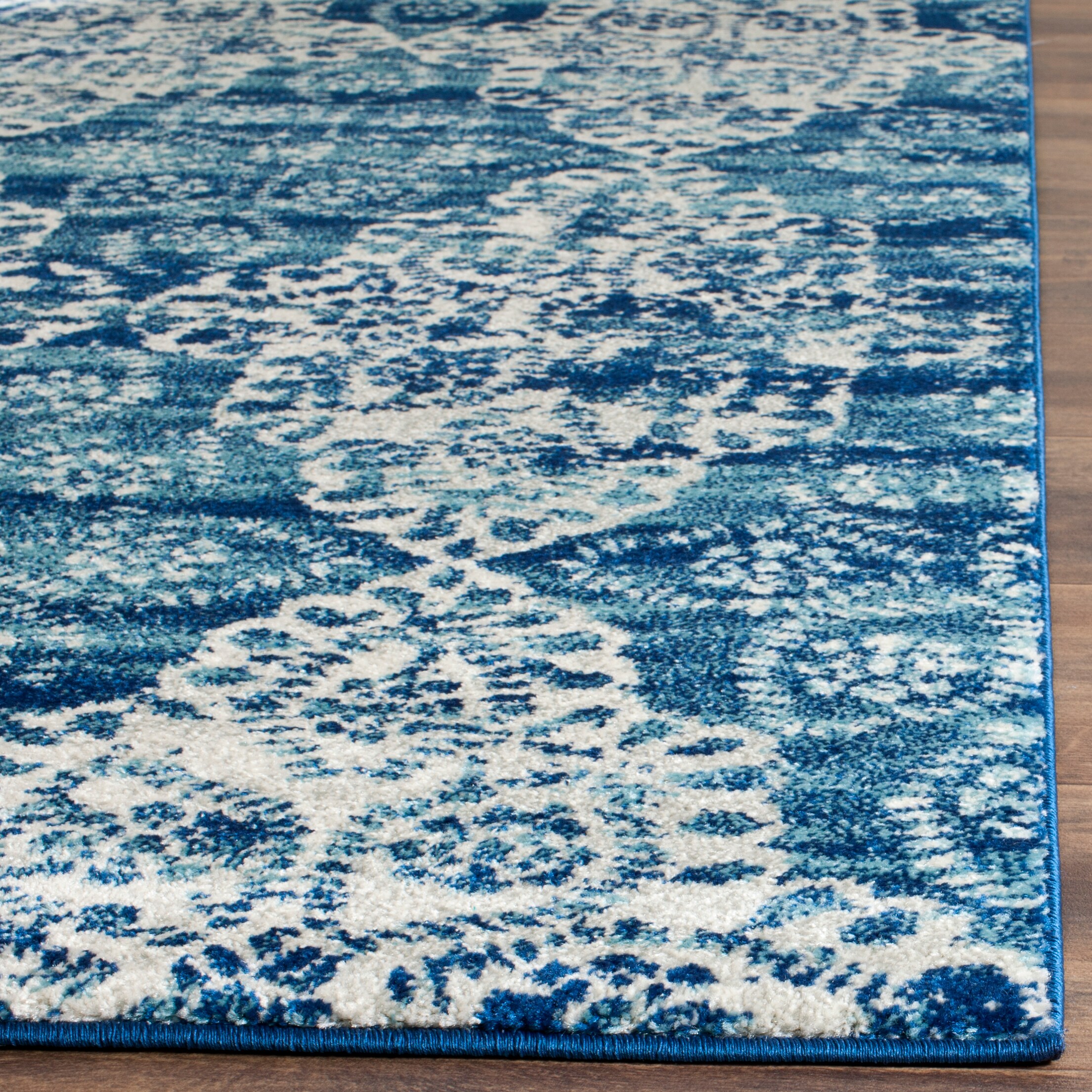 Safavieh EVK266F-5SQ rugs - View #3