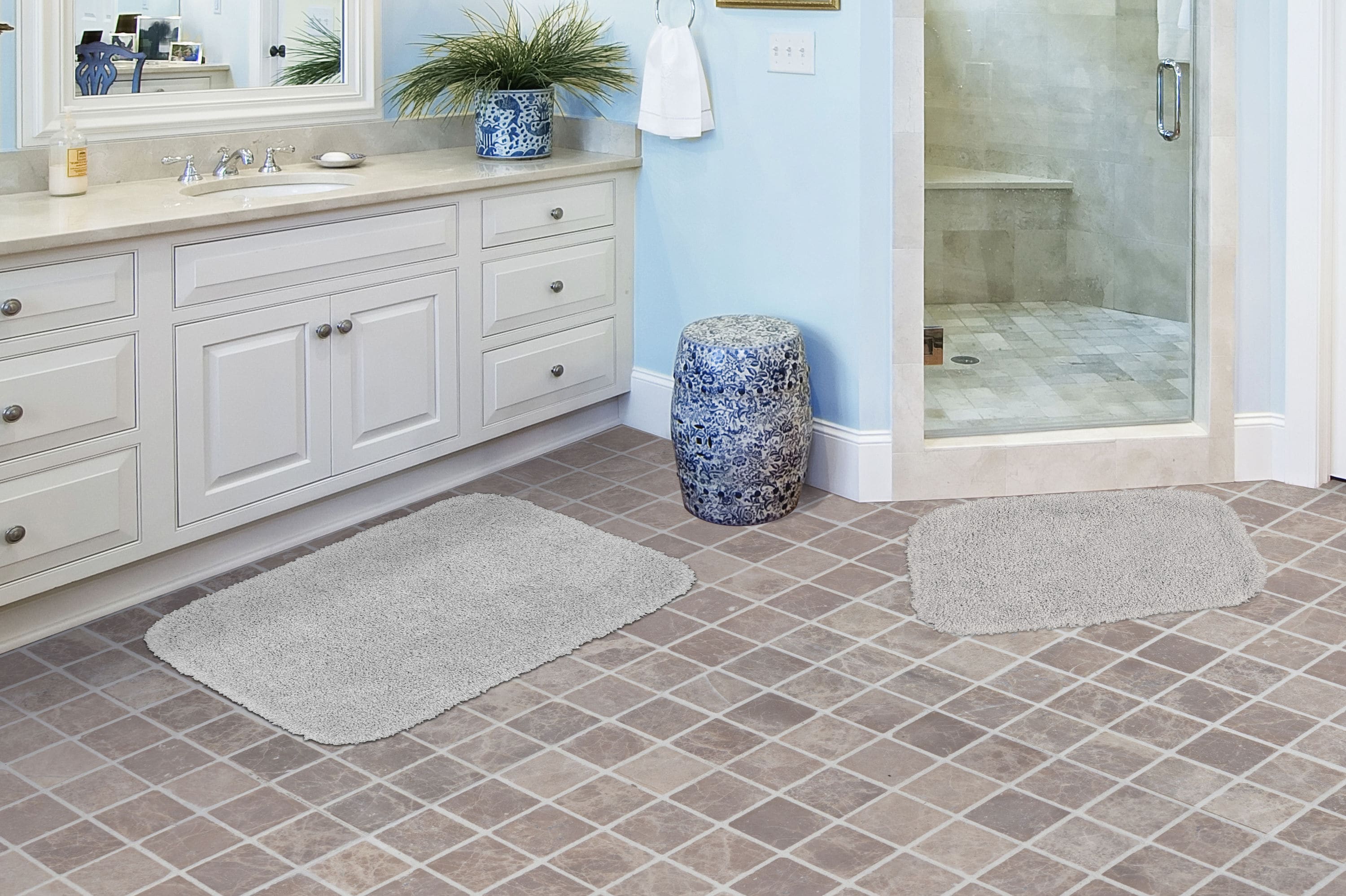 Garland Rug BA100W2P04I7 Serendipity 21-in x 34-in Platinum Gray Nylon Bath mat set