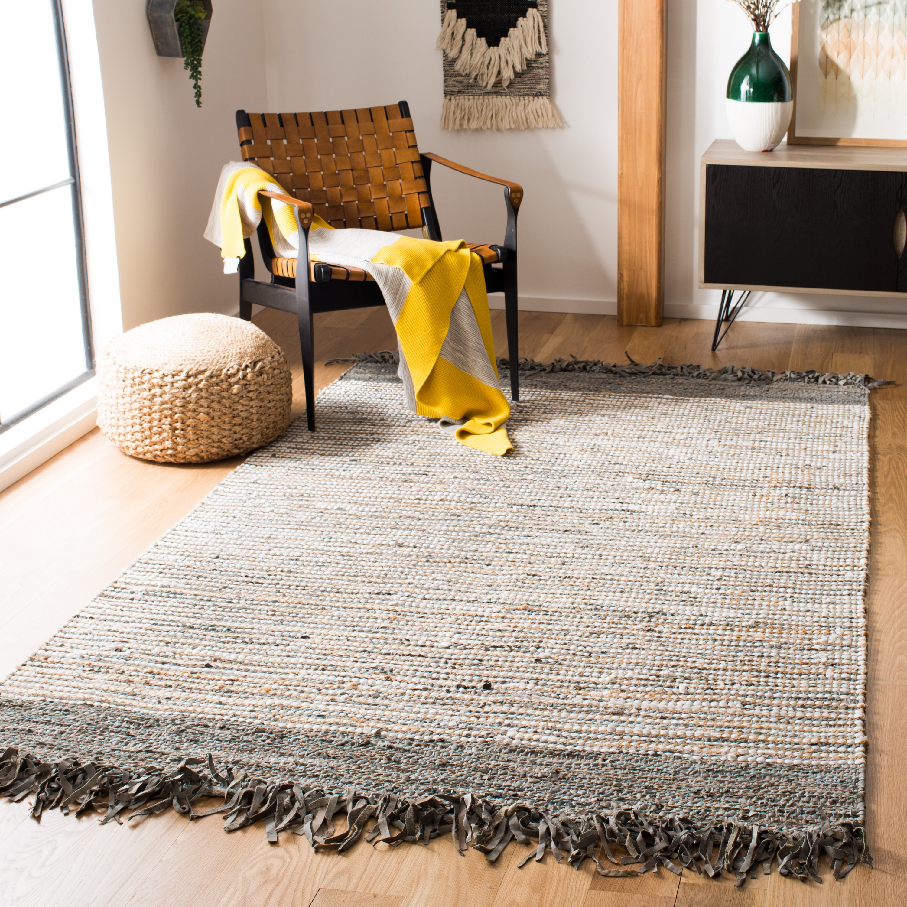 Safavieh VTL373A-4 Vintage Leather Platte 4 x 6 (ft) Leather Gray/Multi Rectangular Indoor Stripe Coastal Area rug