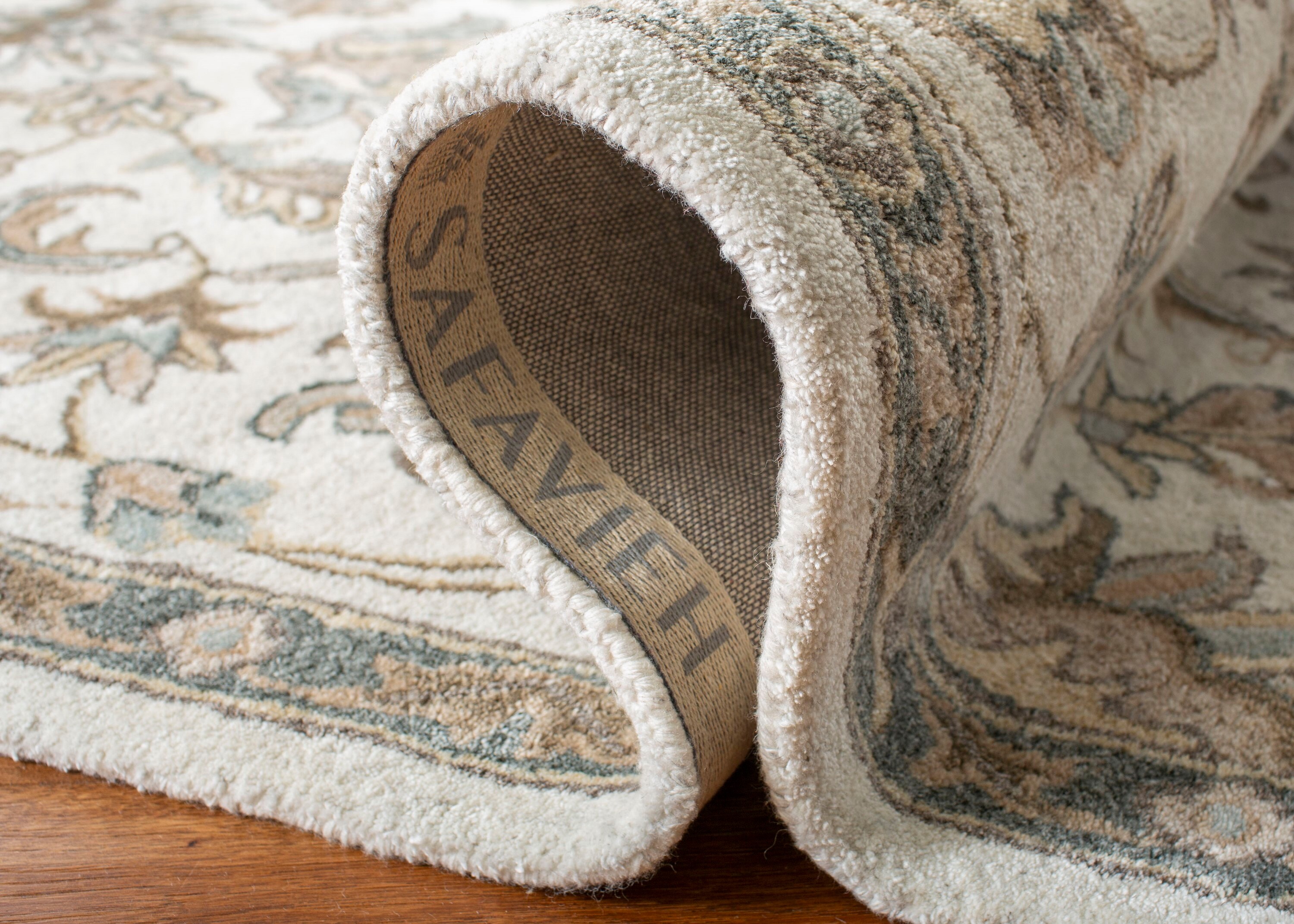 Safavieh BEL924A-24 rugs - View #6