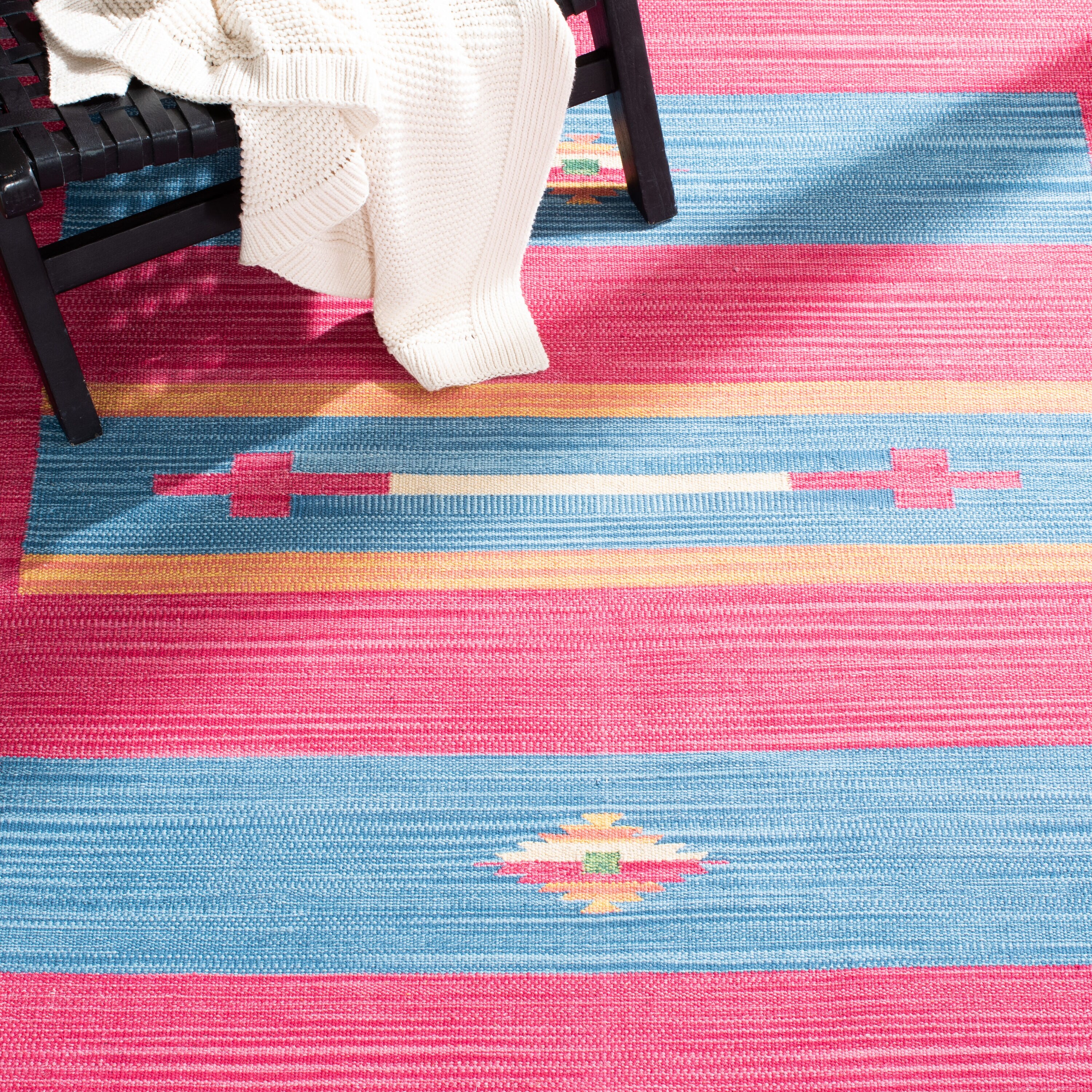 Safavieh MTK551Q-5 rugs - View #5