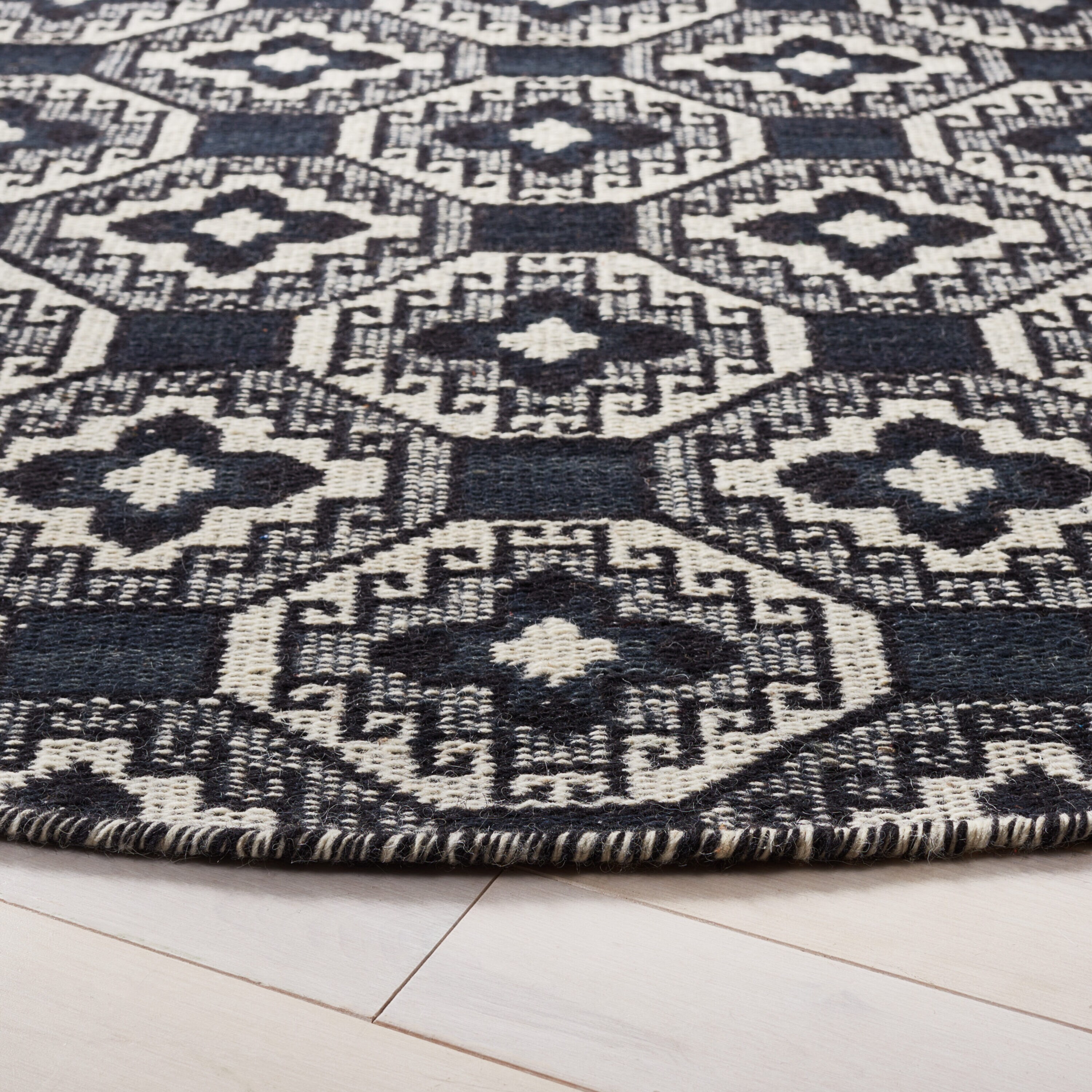 Safavieh KLM728Z-6R rugs - View #3