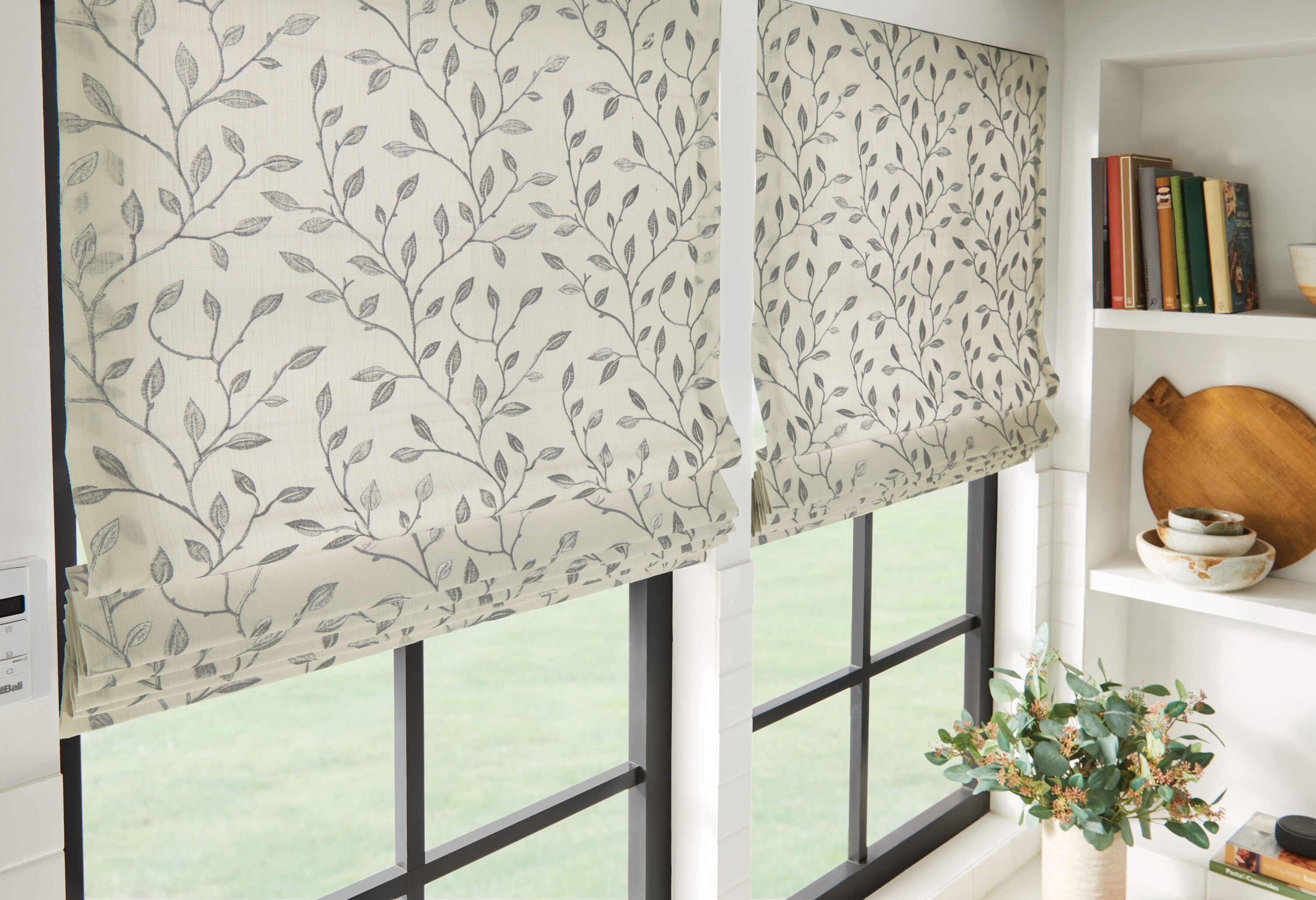 Bali BTSH23 Custom Tailored Roman shade