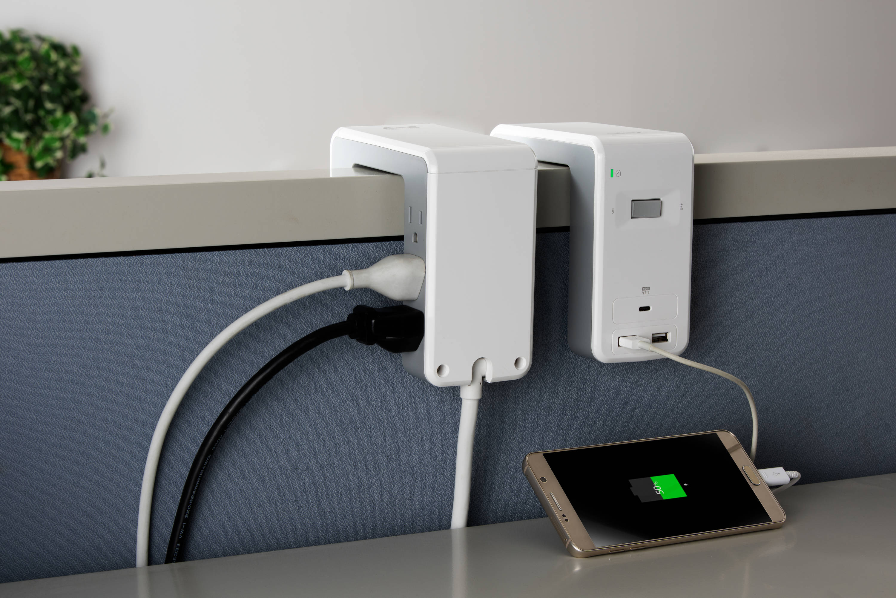 APC PE6U21W Surge-Protectors - View #6