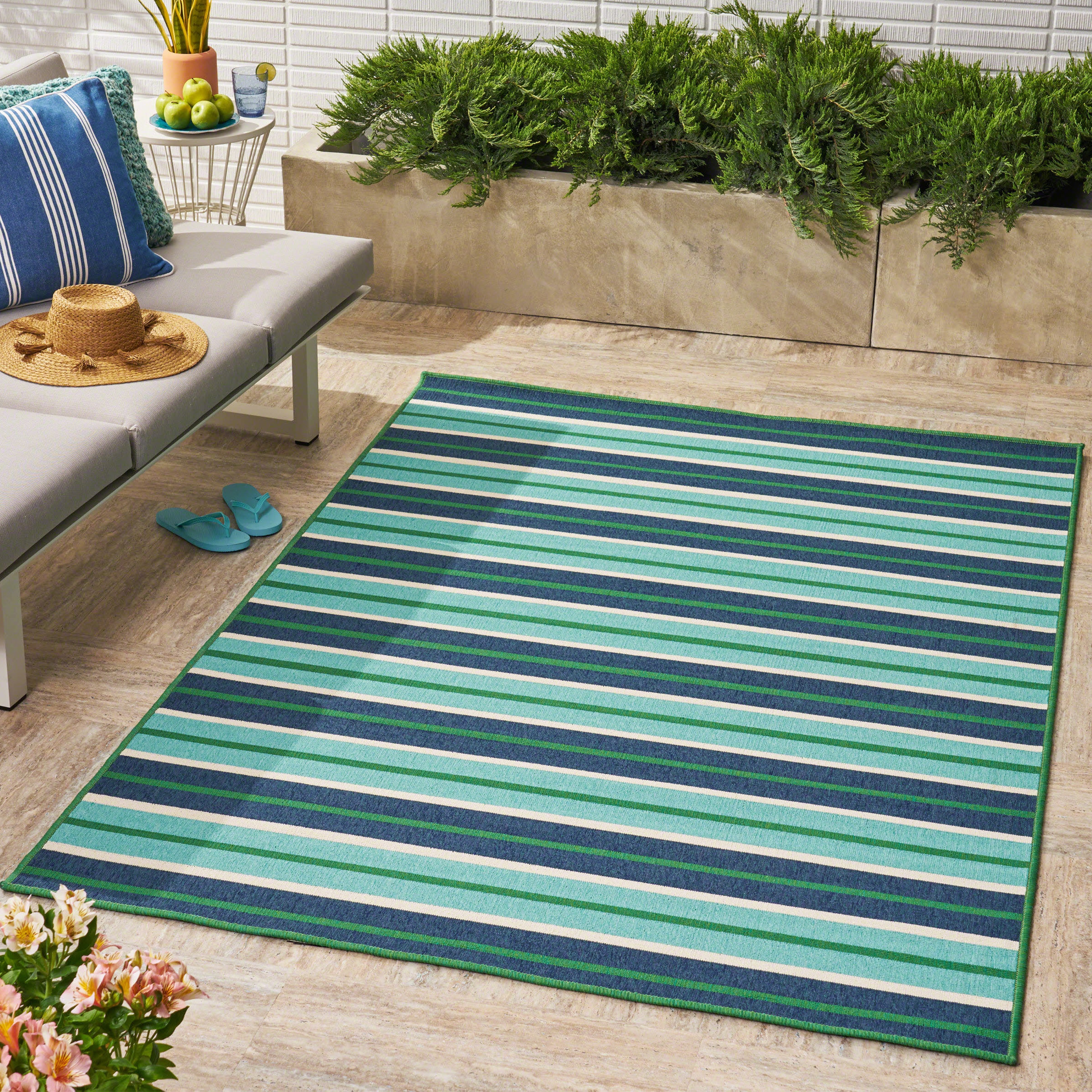 ToolCat NGG39-9-MT 5 x 8 (ft) Polyester Green+Blue Rectangular Indoor/Outdoor Area rug