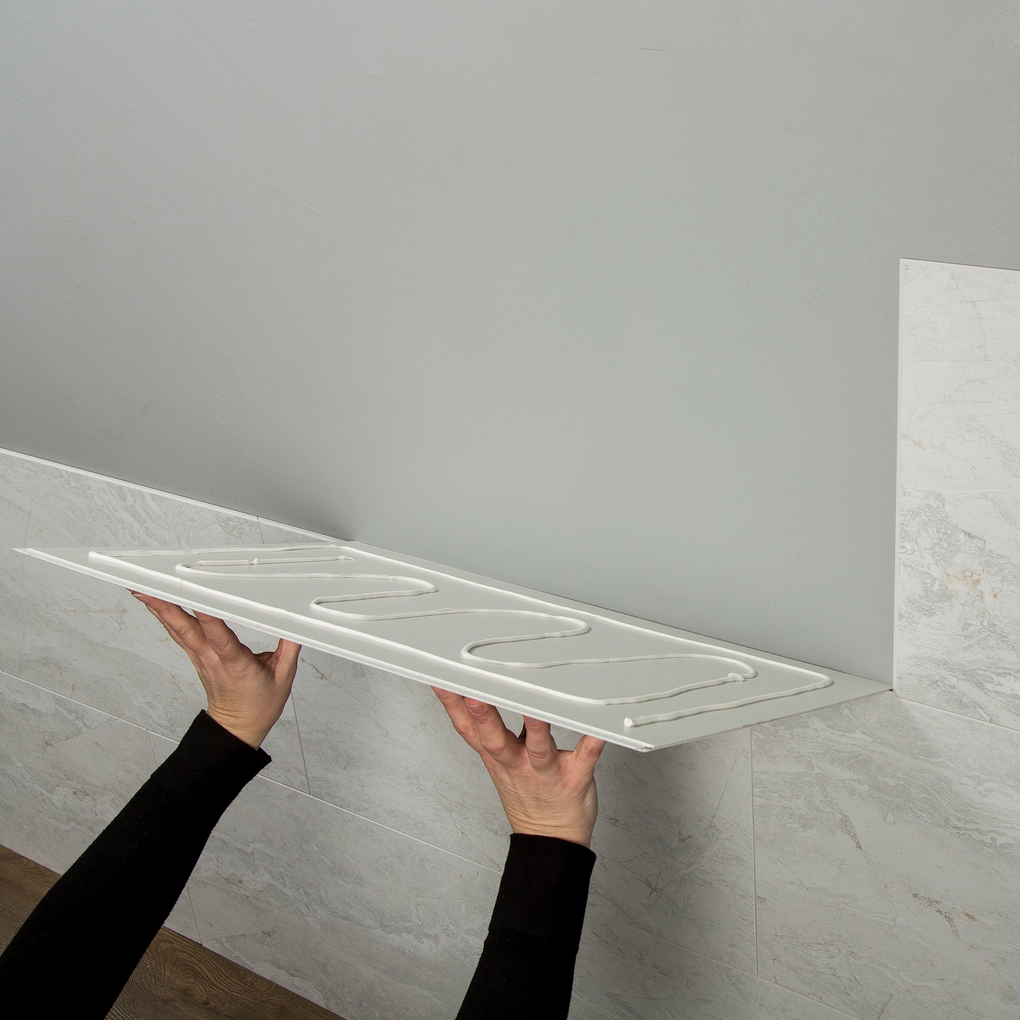 Polar Frost 25.6 in x 14.8 in Vinyl Waterproof Interlocking Wall Tiles