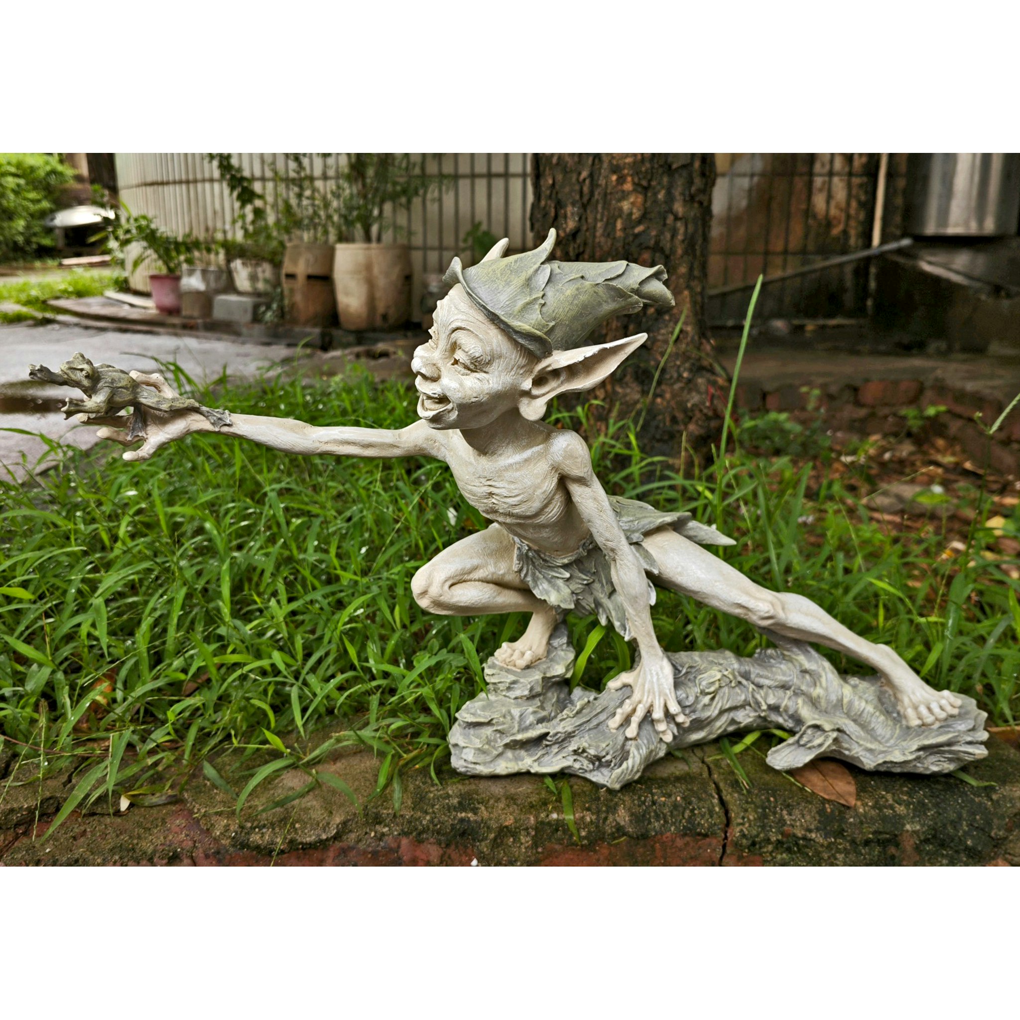 Design Toscano CL52463 Garden-Statue - View #3