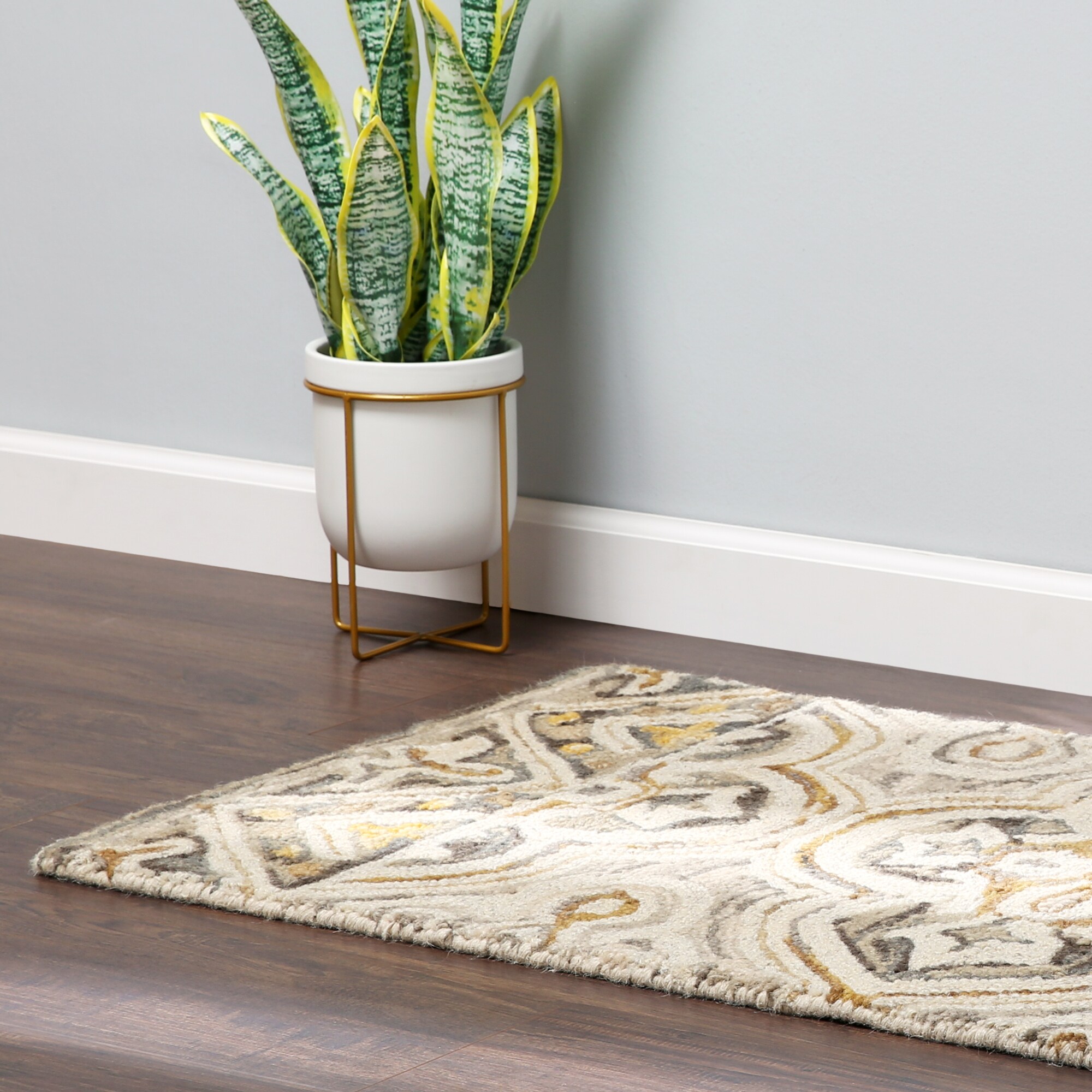 allen + roth CATLEY 2 x 4 Grey-Charcoal Indoor Medallion French Country Handcrafted Throw Rug