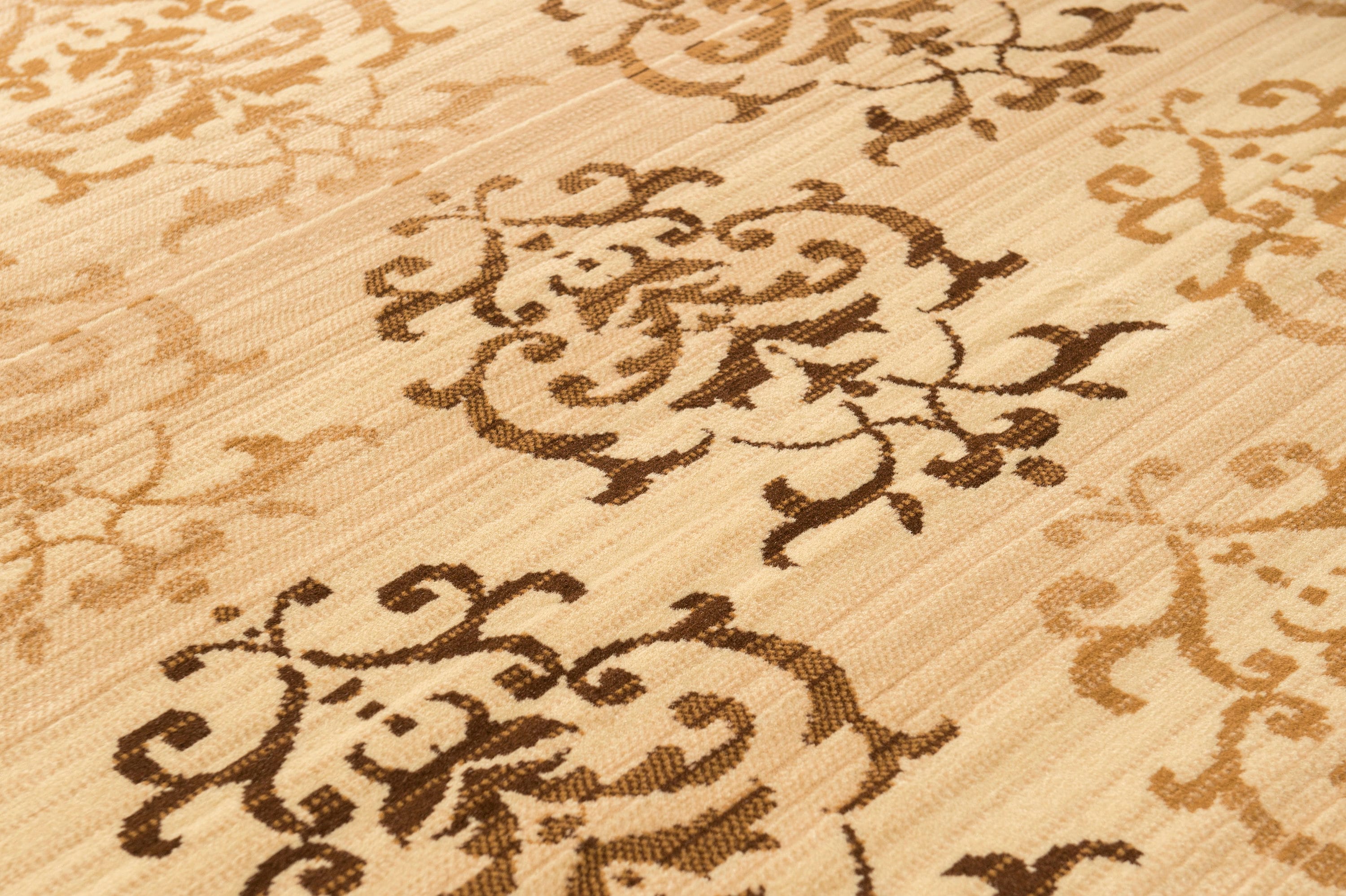 United Weavers Of America 851 10715 24 rugs - View #4