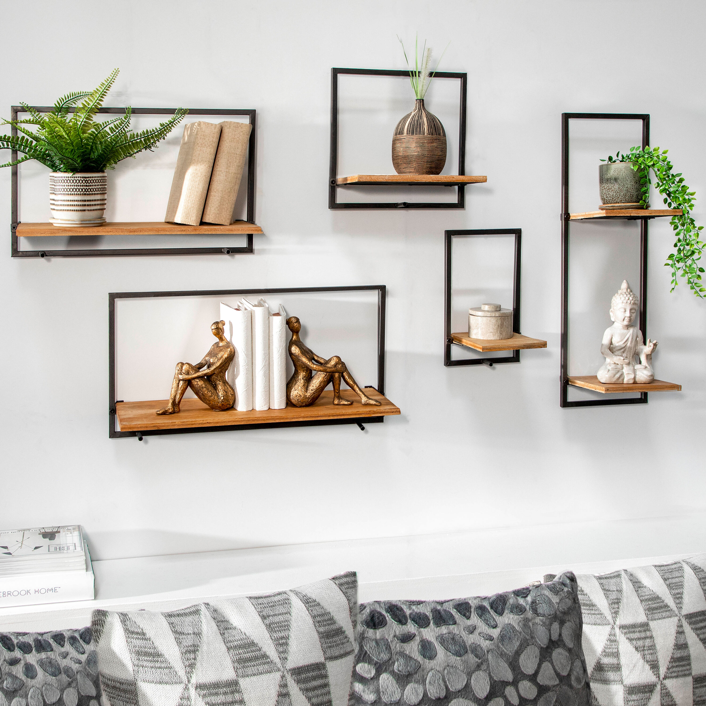 Sagebrook Home 10901 White Ceramic Modern Sculpture