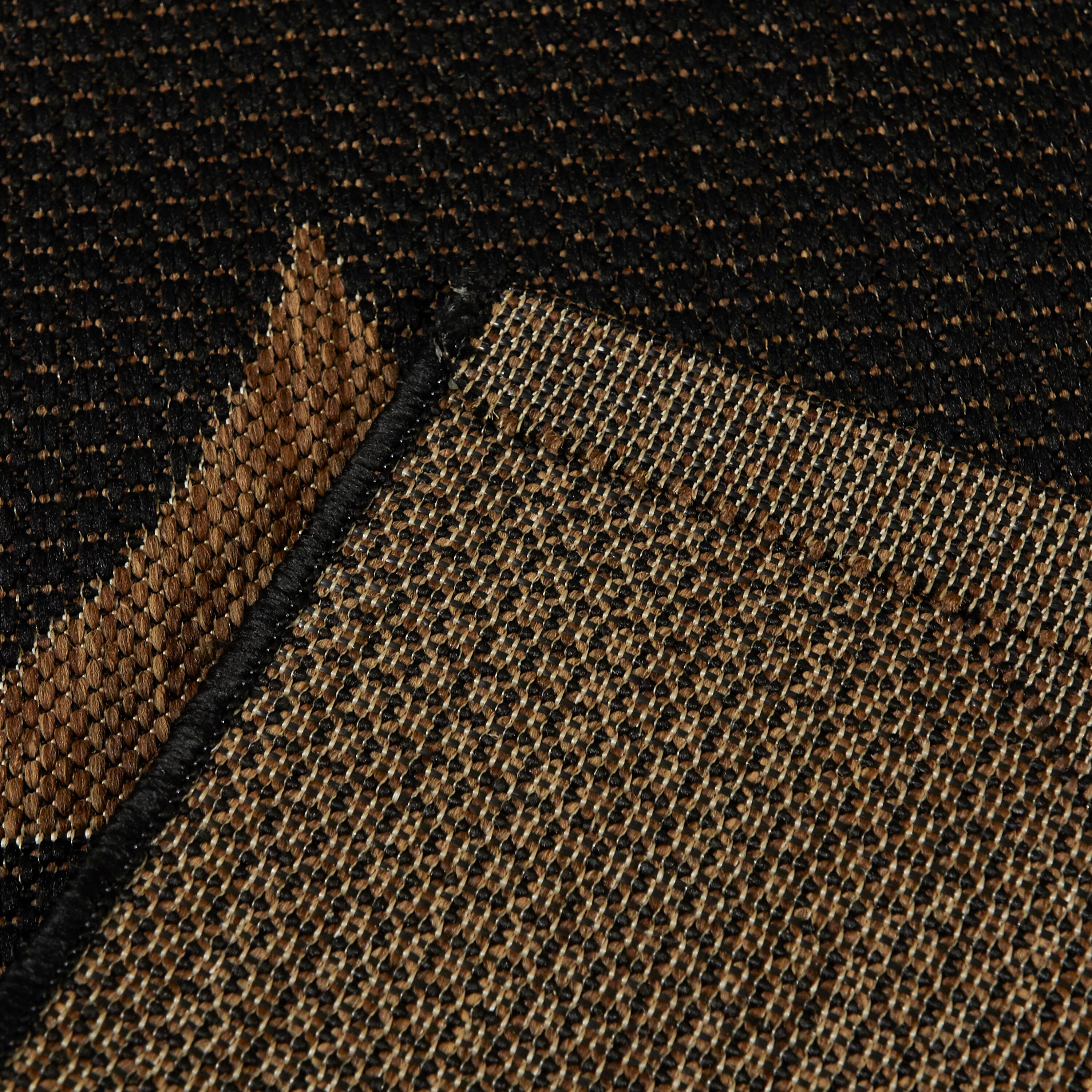 Nielsen Black and Tan Geometric Synthetic Indoor/Outdoor Rug 5' x 7'