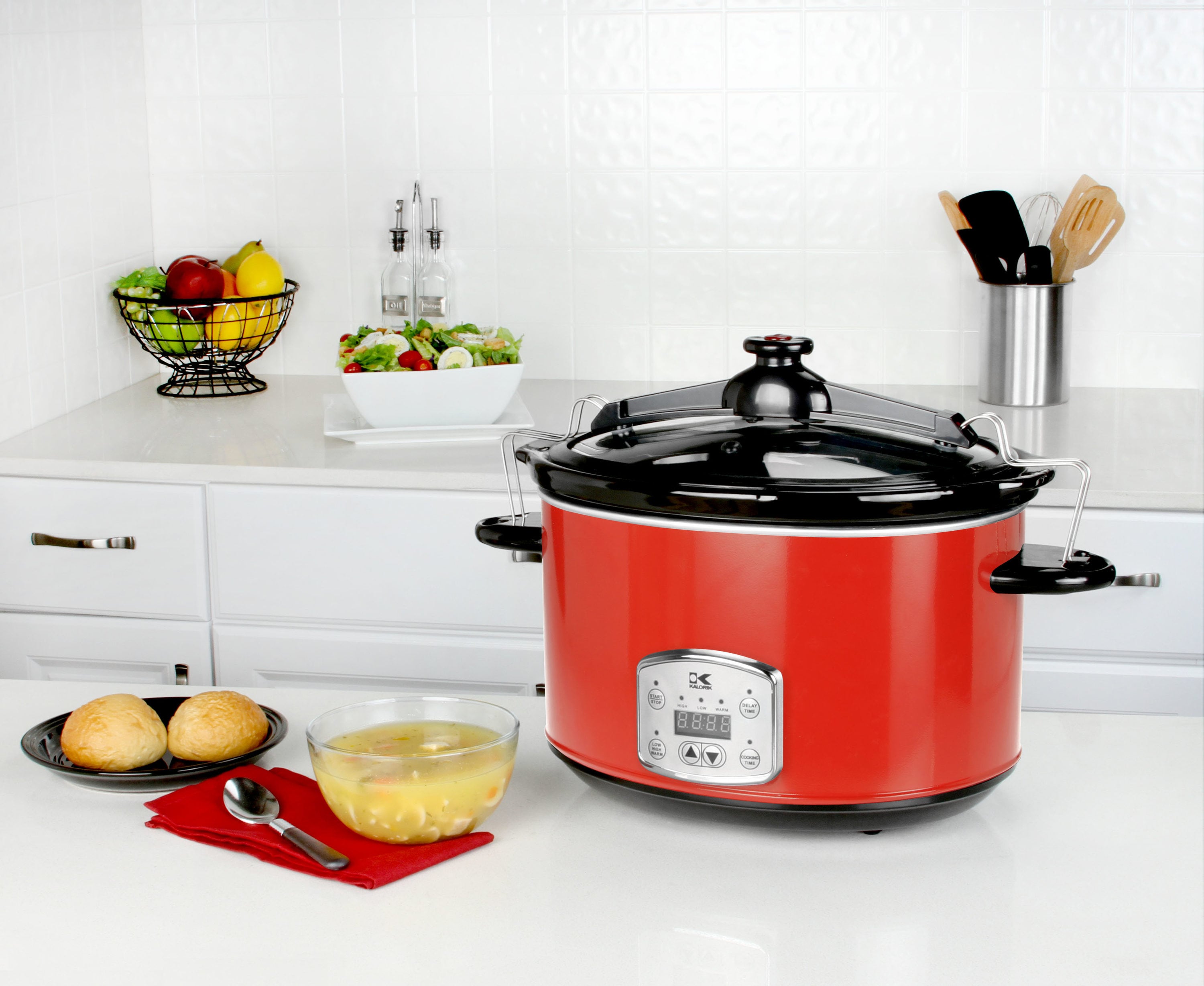 Courant 3.2-Quart Red Round Slow Cooker in the Slow Cookers