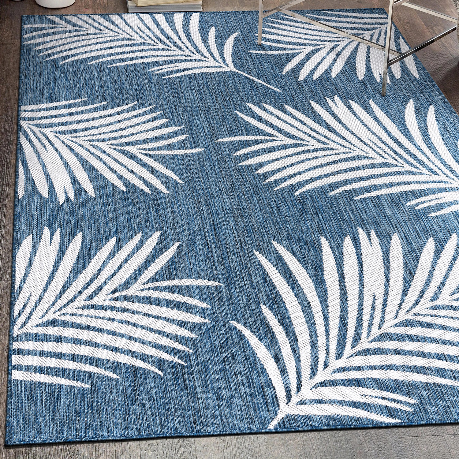 Navy Floral Synthetic 5' x 7' Easy-Care Rectangular Rug